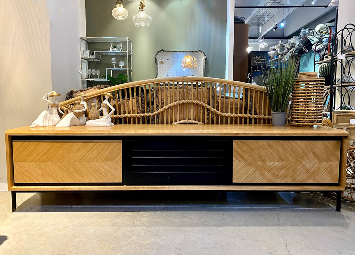 מזנון דגם טוקסידו