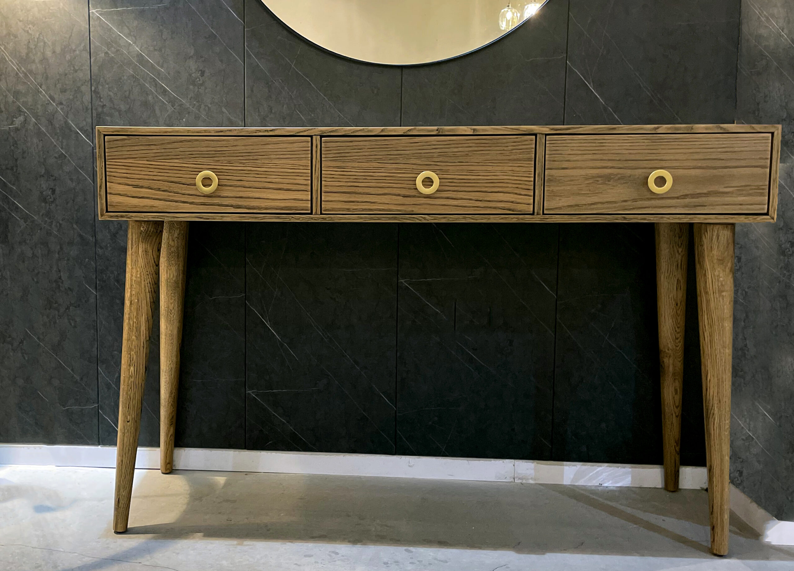 קונסולה דגם שובל 3 מגירות