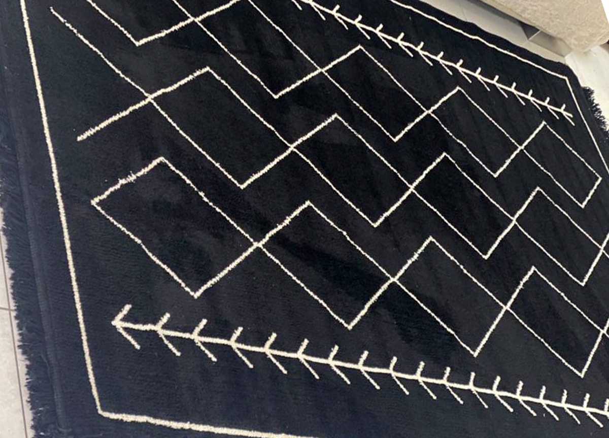 שטיח דגם מרקו פולו שחור שטיח דגם מרקו פולו שחור