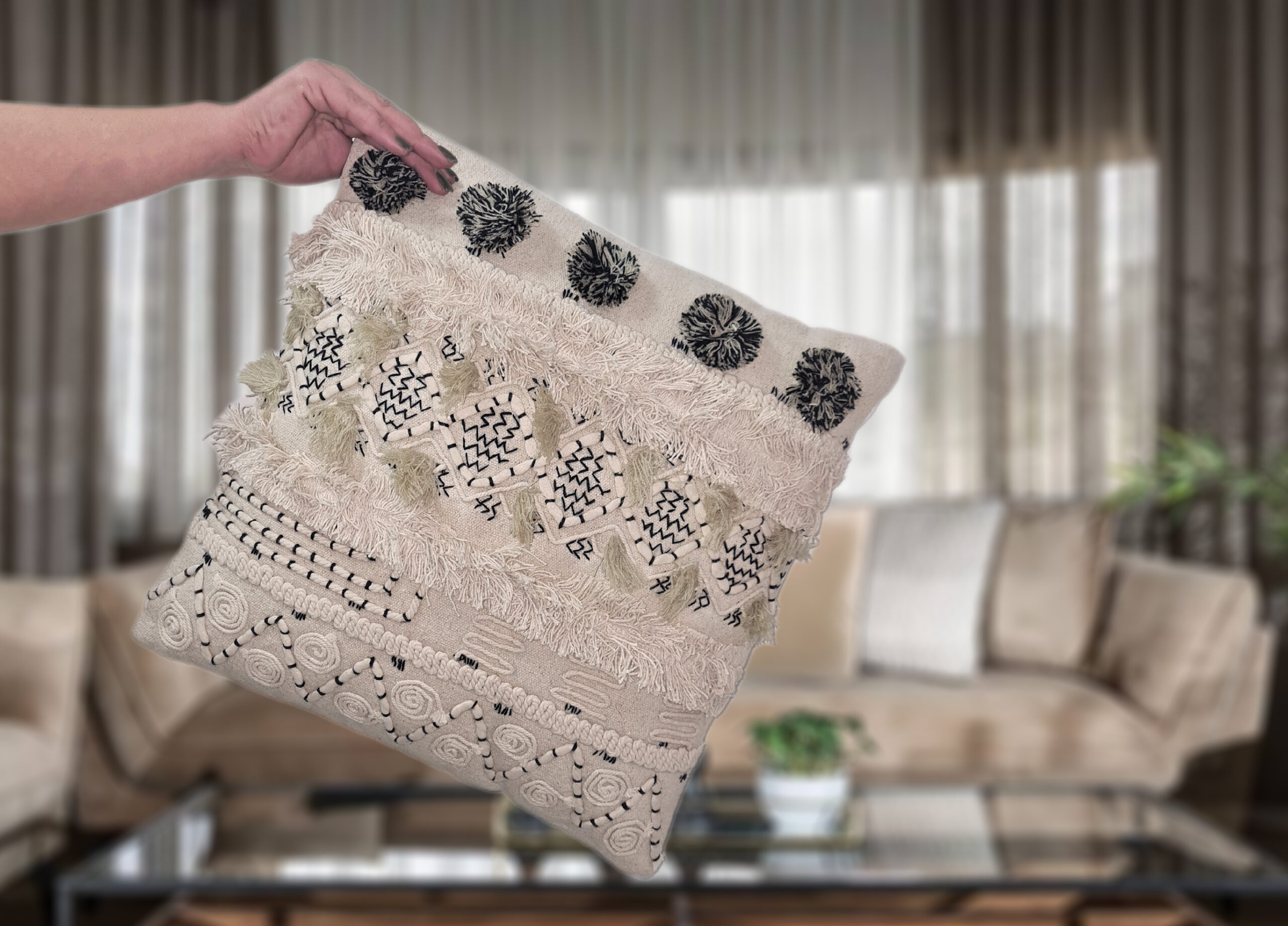 כרית דגם קלואה במידה 45*45