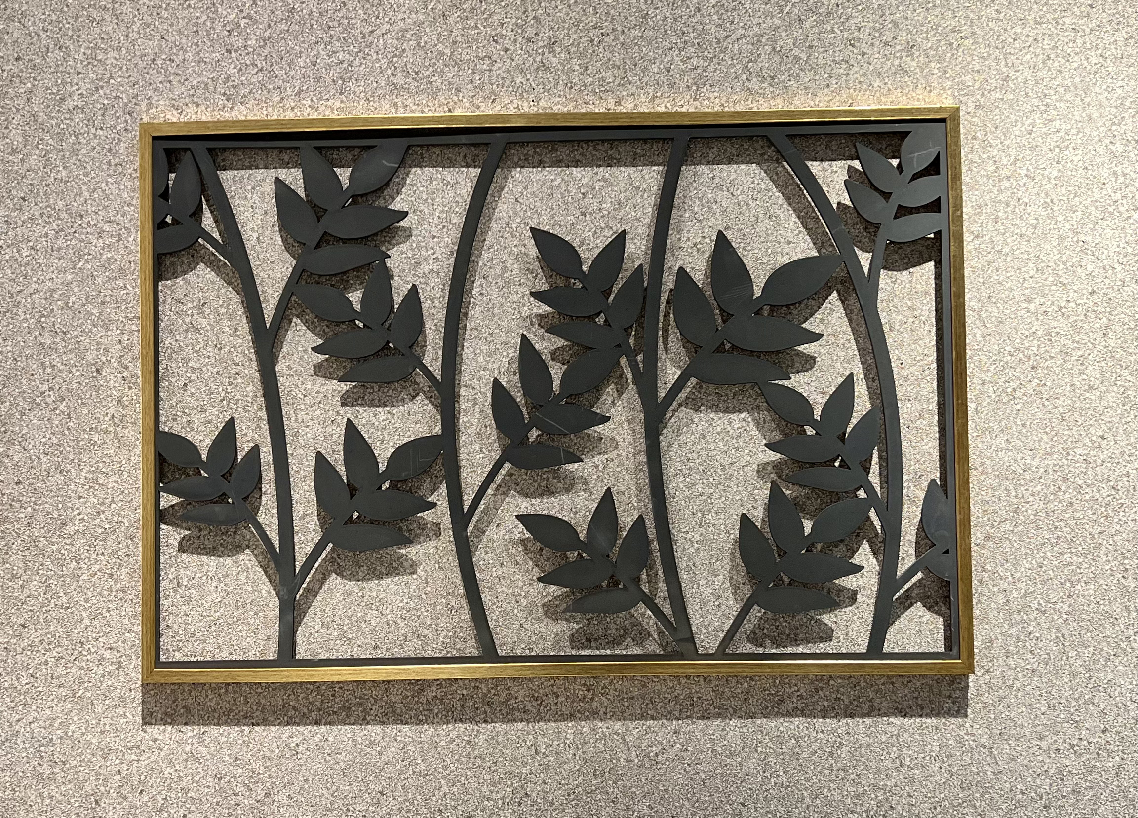 תמונה חיתוך לייזר עלים מסגרת זהב