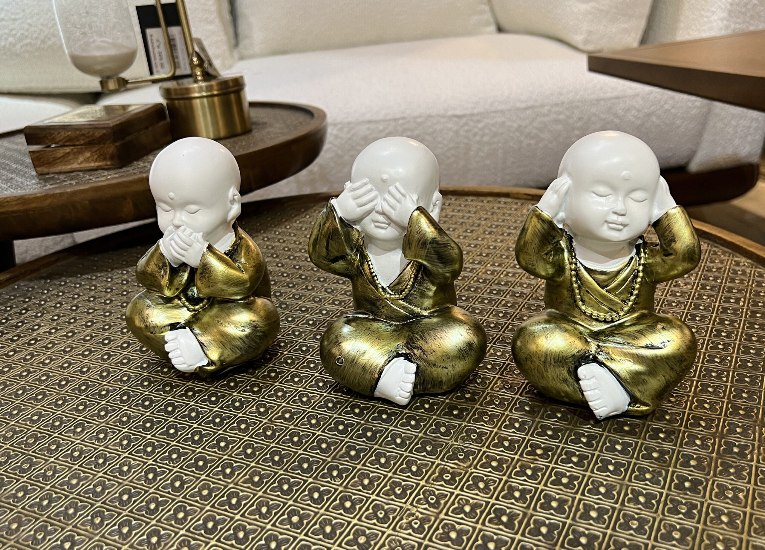 פסל בודהה ילד פסל בודהה ילד