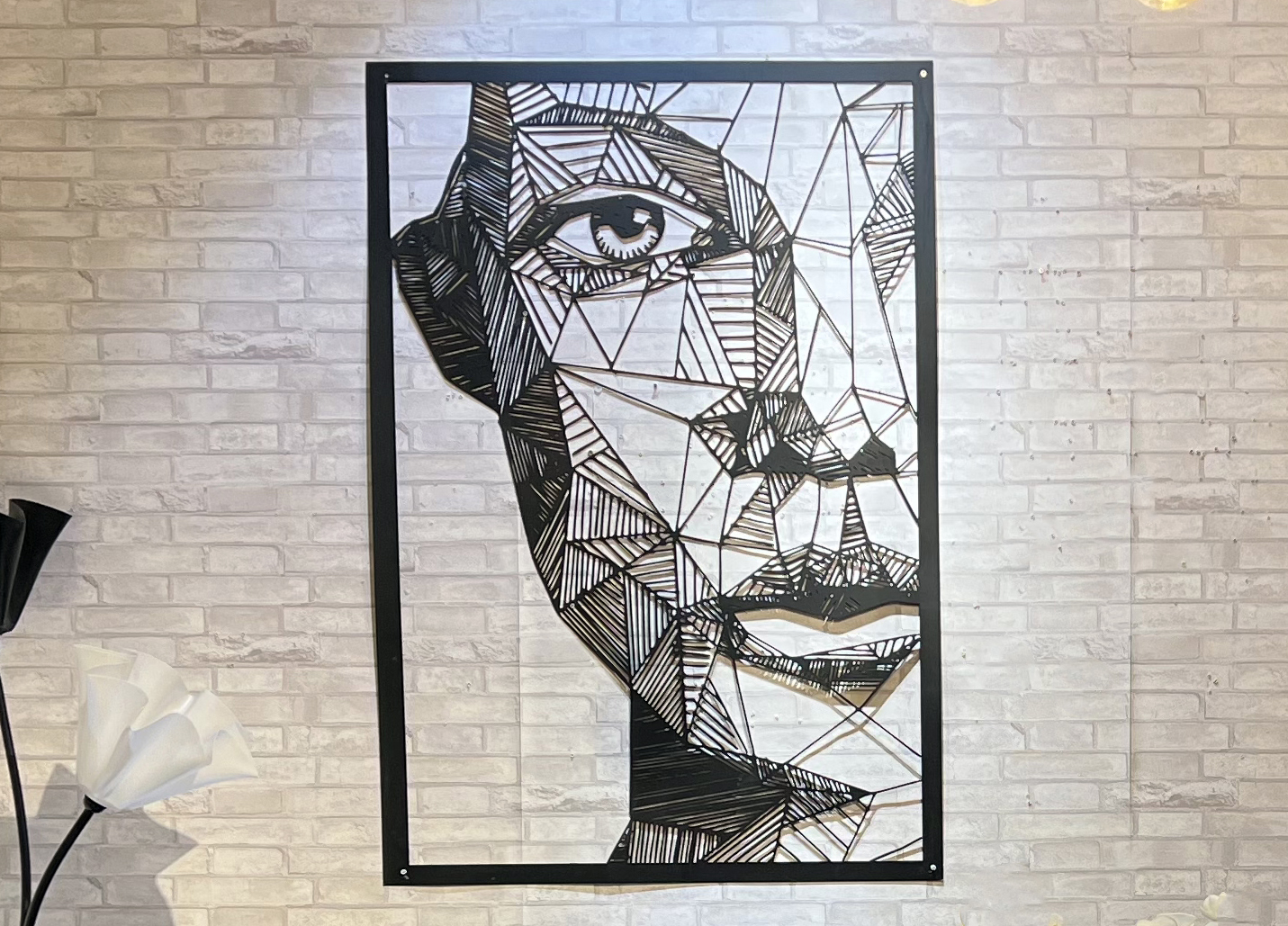 תמונת ברזל פנים חיתוך לייזר גדולה תמונת ברזל פנים חיתוך לייזר גדולה