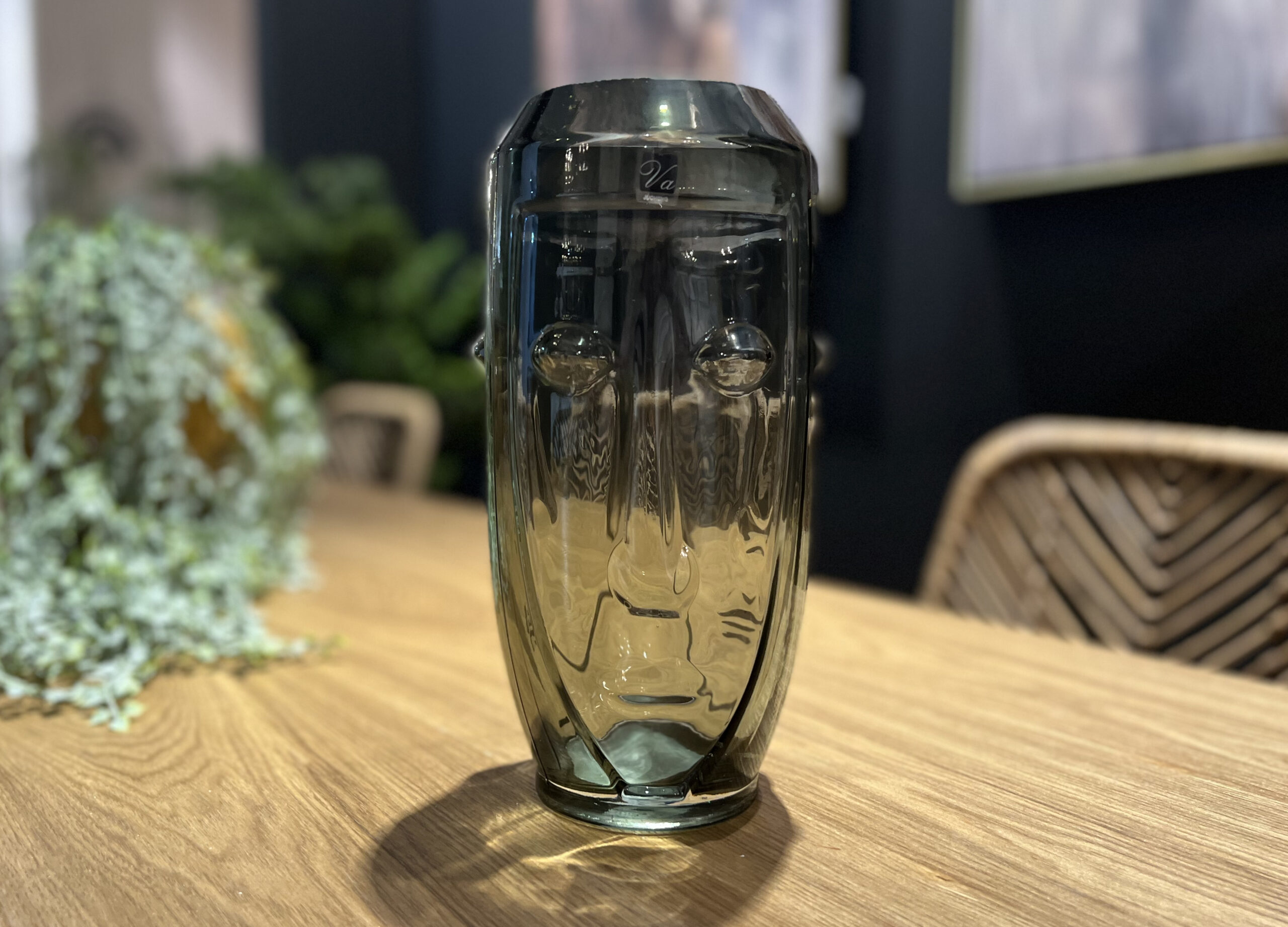 כד זכוכית אפורה פנים בינוני כד זכוכית אפורה פנים בינוני