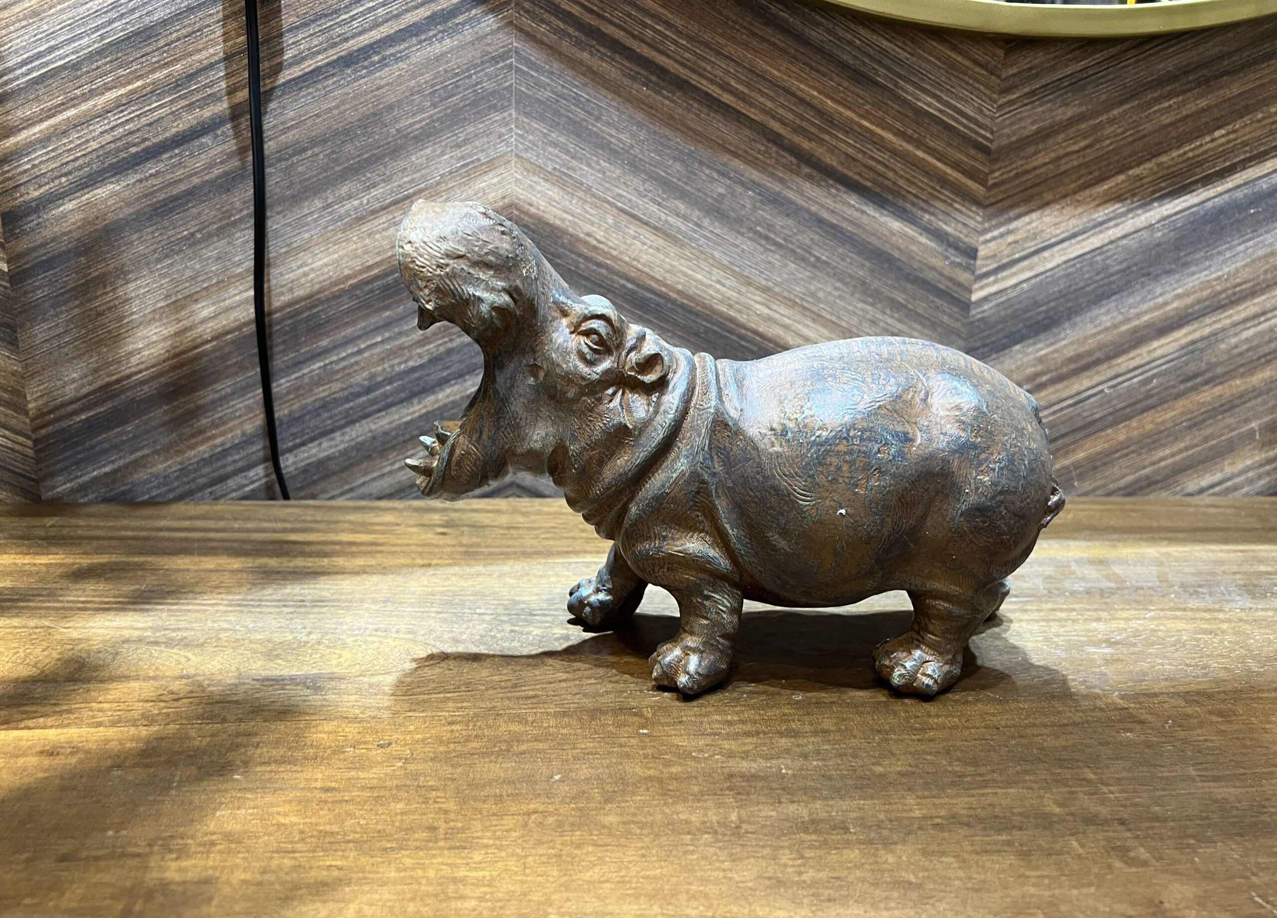 פסל היפופוטם פה פעור פסל היפופוטם פה פעור