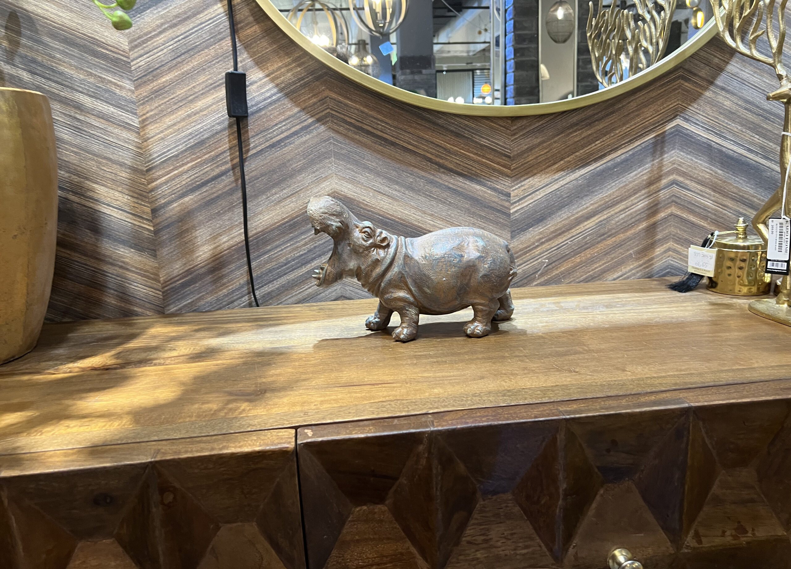 פסל היפופוטם פה פעור פסל היפופוטם פה פעור