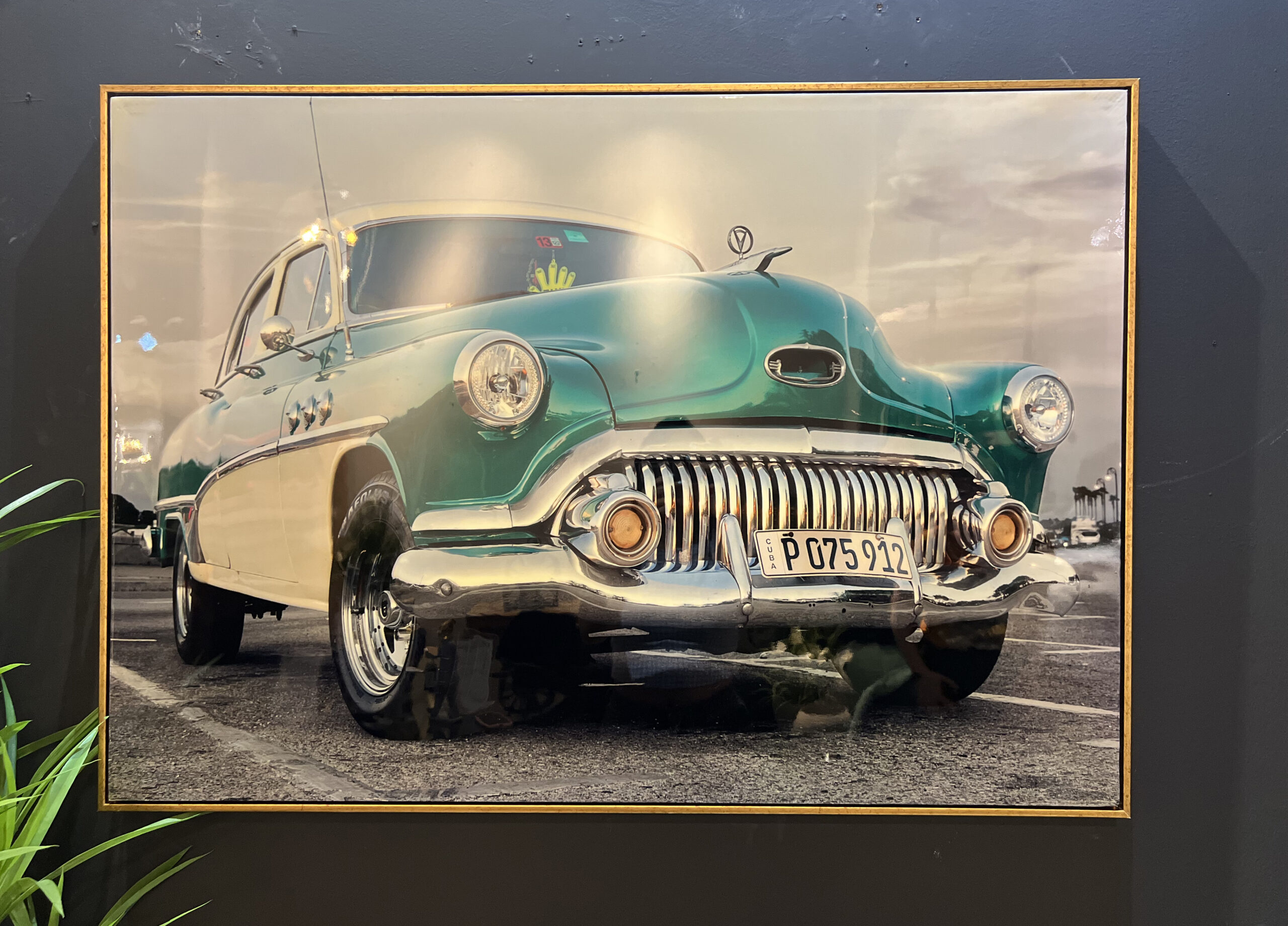 תמונה מבריקה מכונית ירוקה תמונה מבריקה מכונית ירוקה