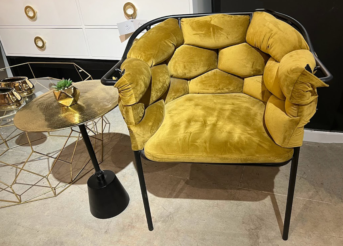 כורסא דגם טניה צהובה מתצוגה!