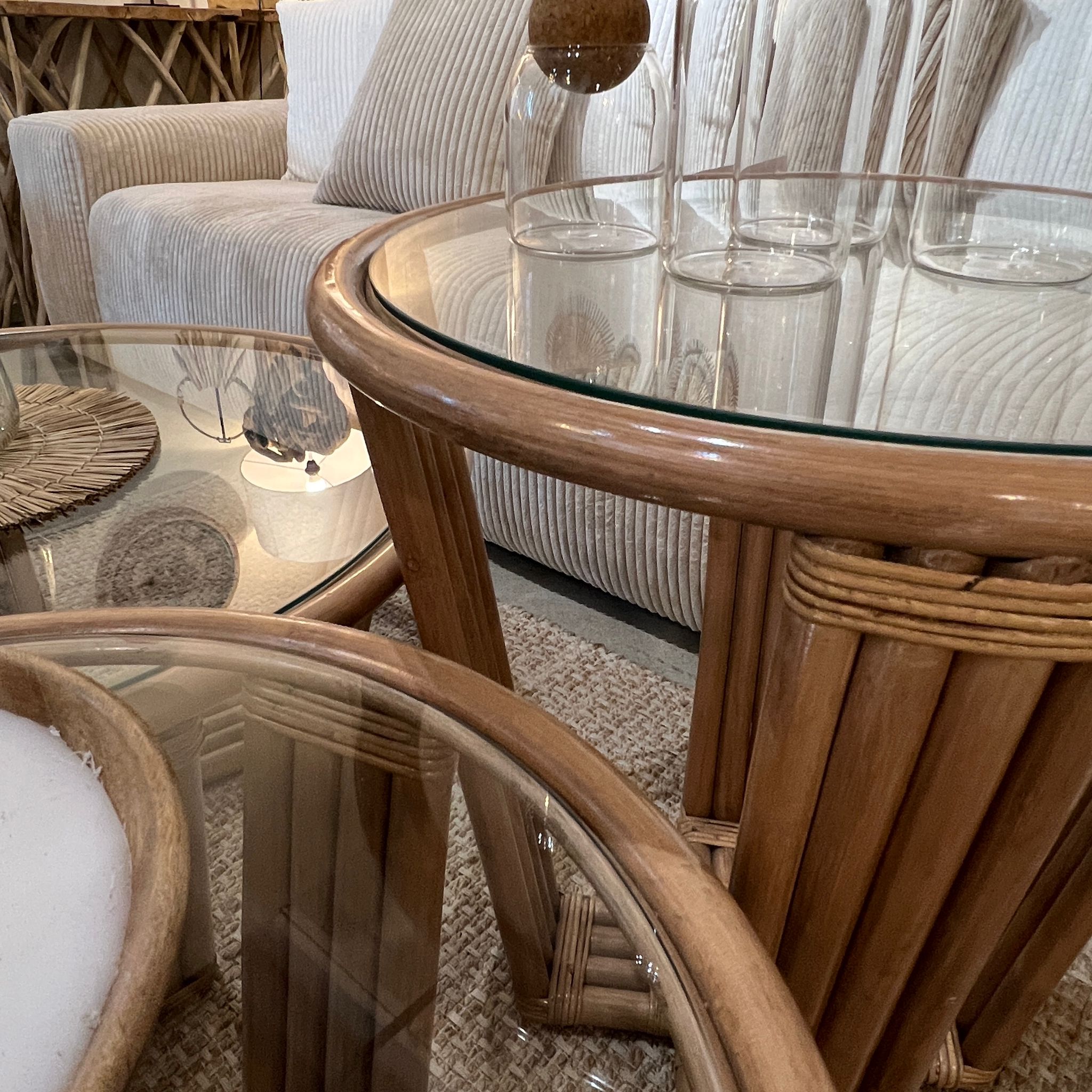 סט שלישיית שולחנות במבוק דגם סאן רייז סט שלישיית שולחנות במבוק דגם סאן רייז