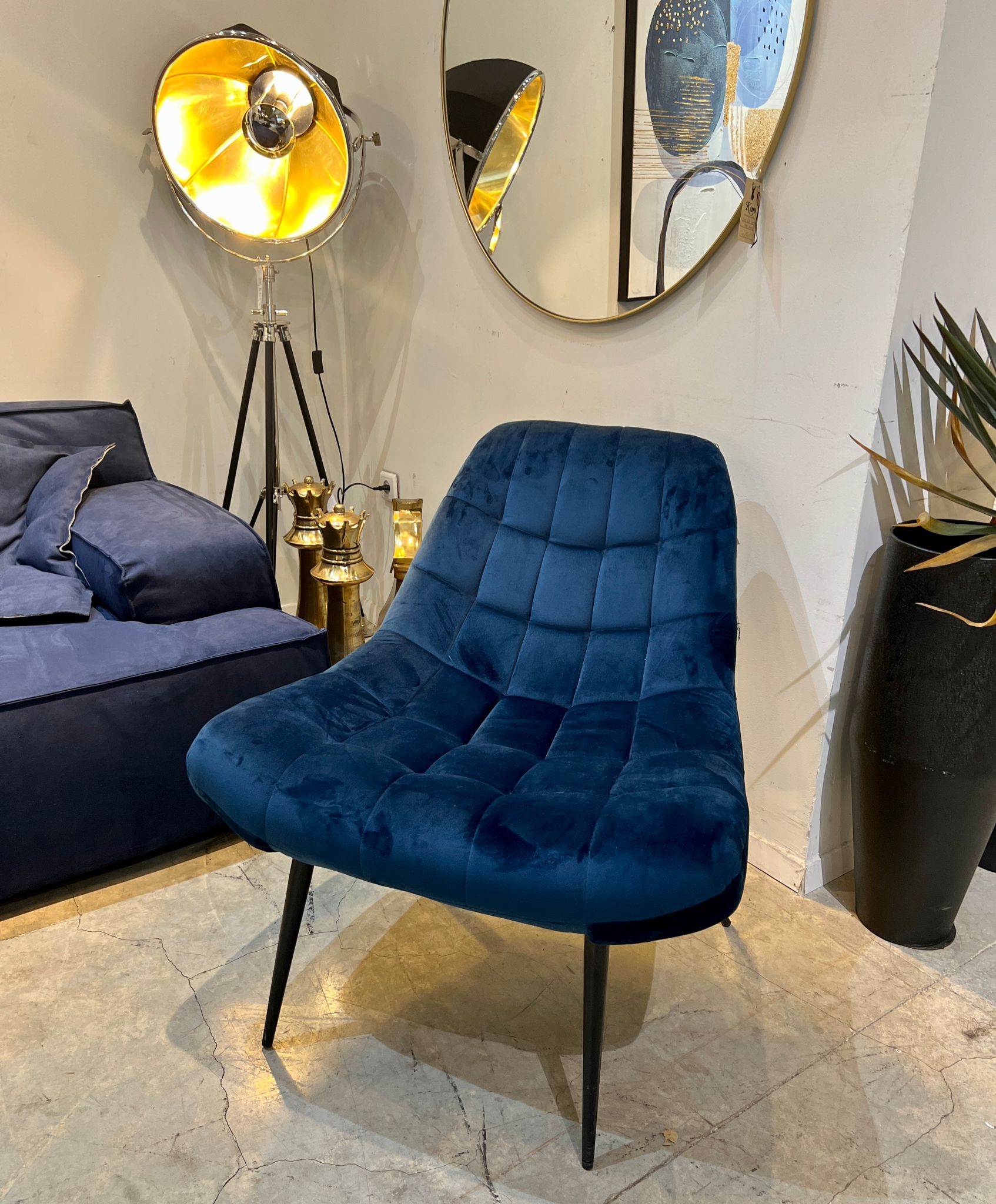 כורסא בד קטיפה כחול דגם מון כורסא בד קטיפה כחול דגם מון