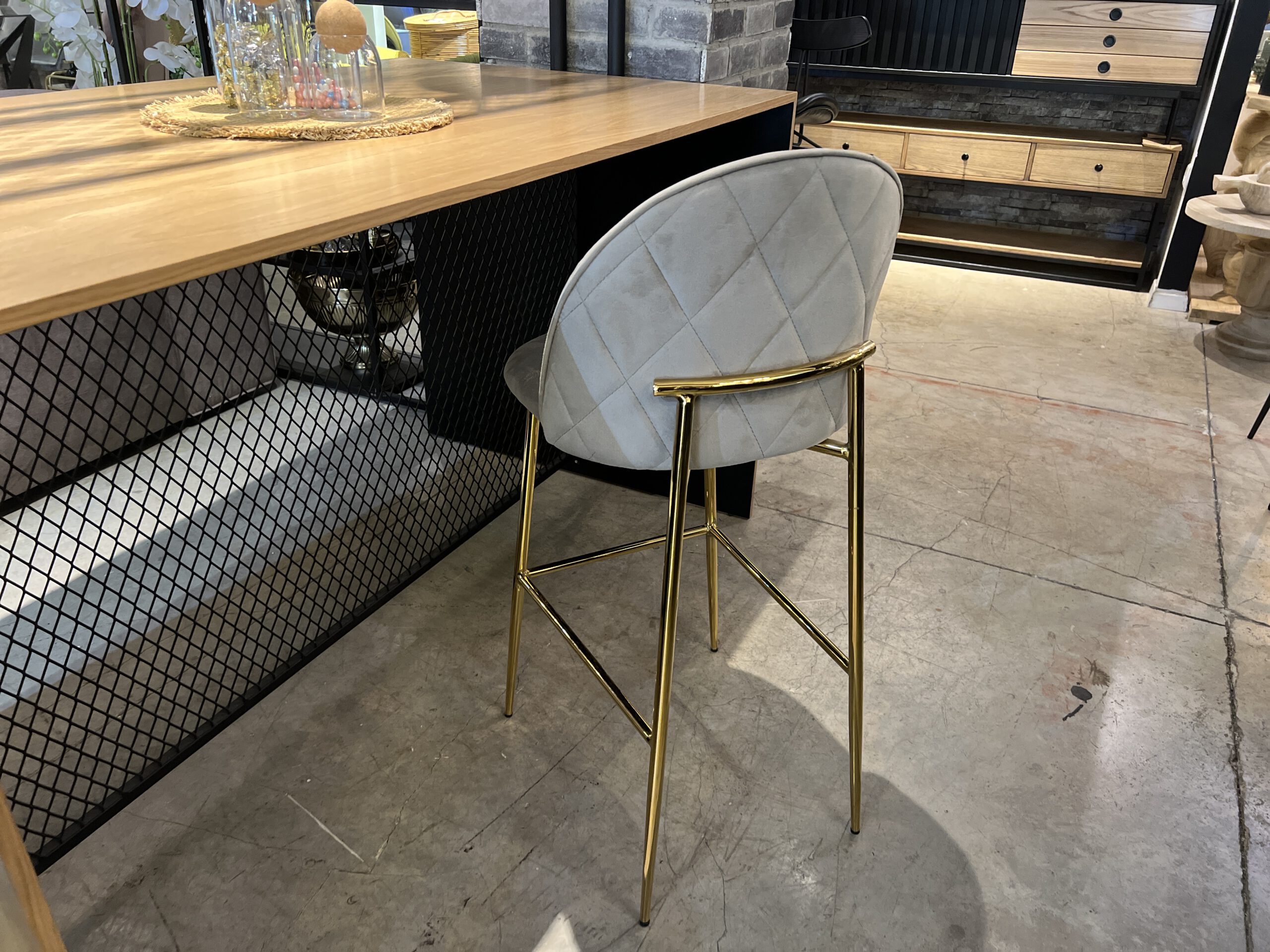 כיסא בר דגם ROYAL נס קפה כיסא בר דגם ROYAL נס קפה