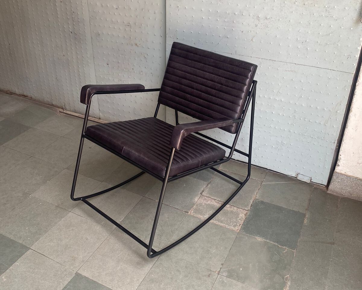 כורסא נדנדה דגם אפולו עור כורסא נדנדה דגם אפולו עור