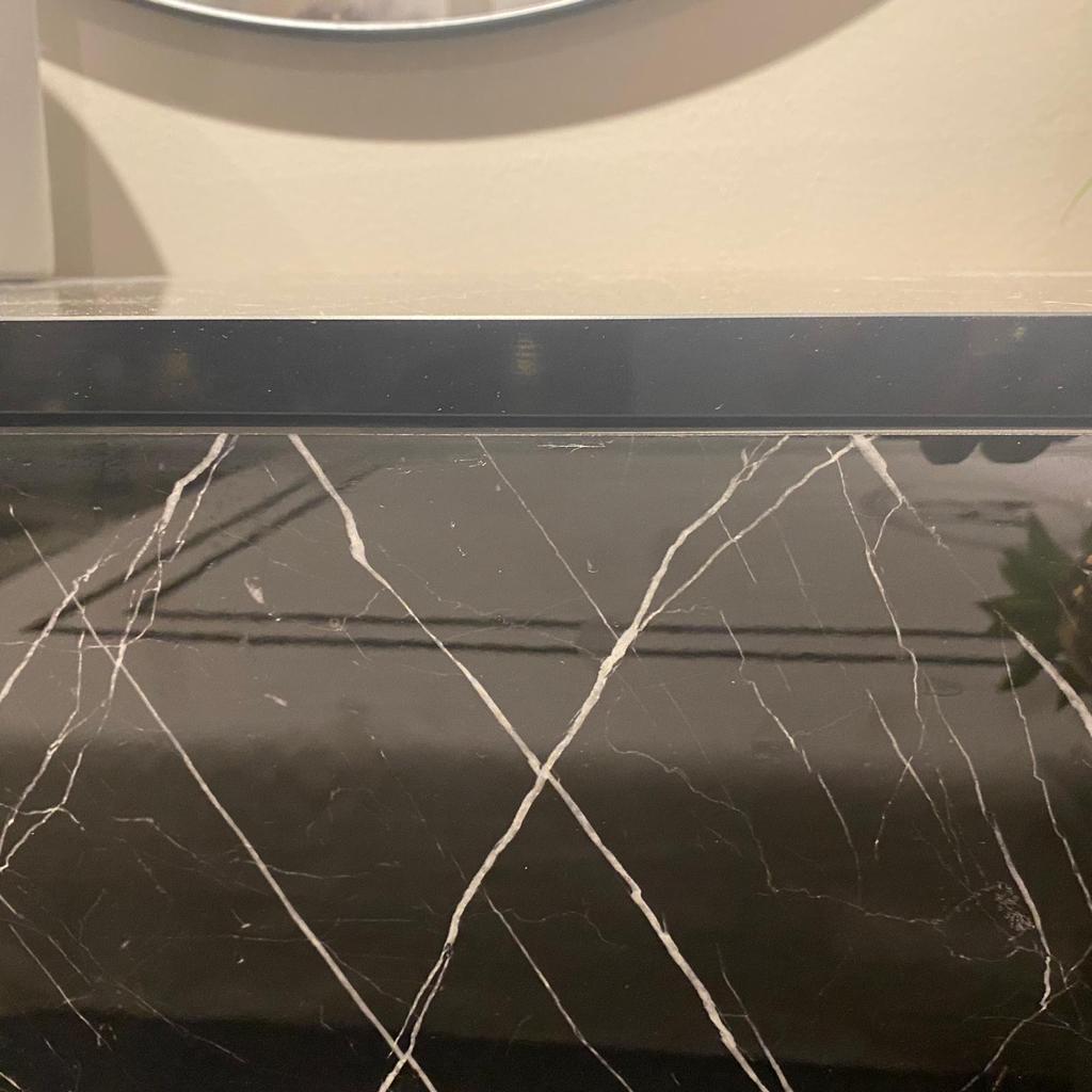 קונסולה זכוכית/ ברס שחור קונסולה זכוכית/ ברס שחור