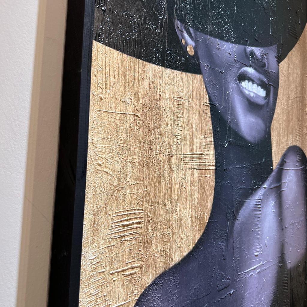 תמונת אפקט עבודת יד - דיוקן אישה עם כובע