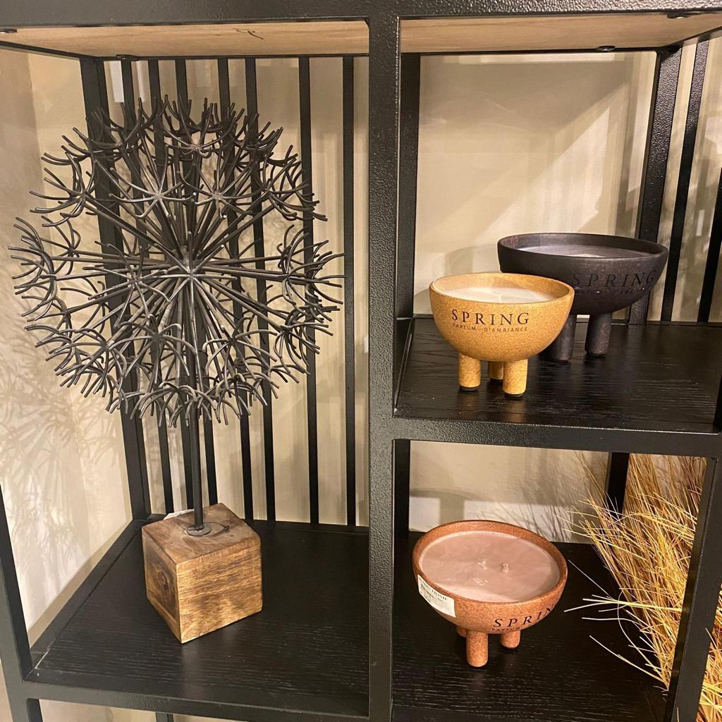 יחידת מדפים דגם "נור" יחידת מדפים דגם "נור"