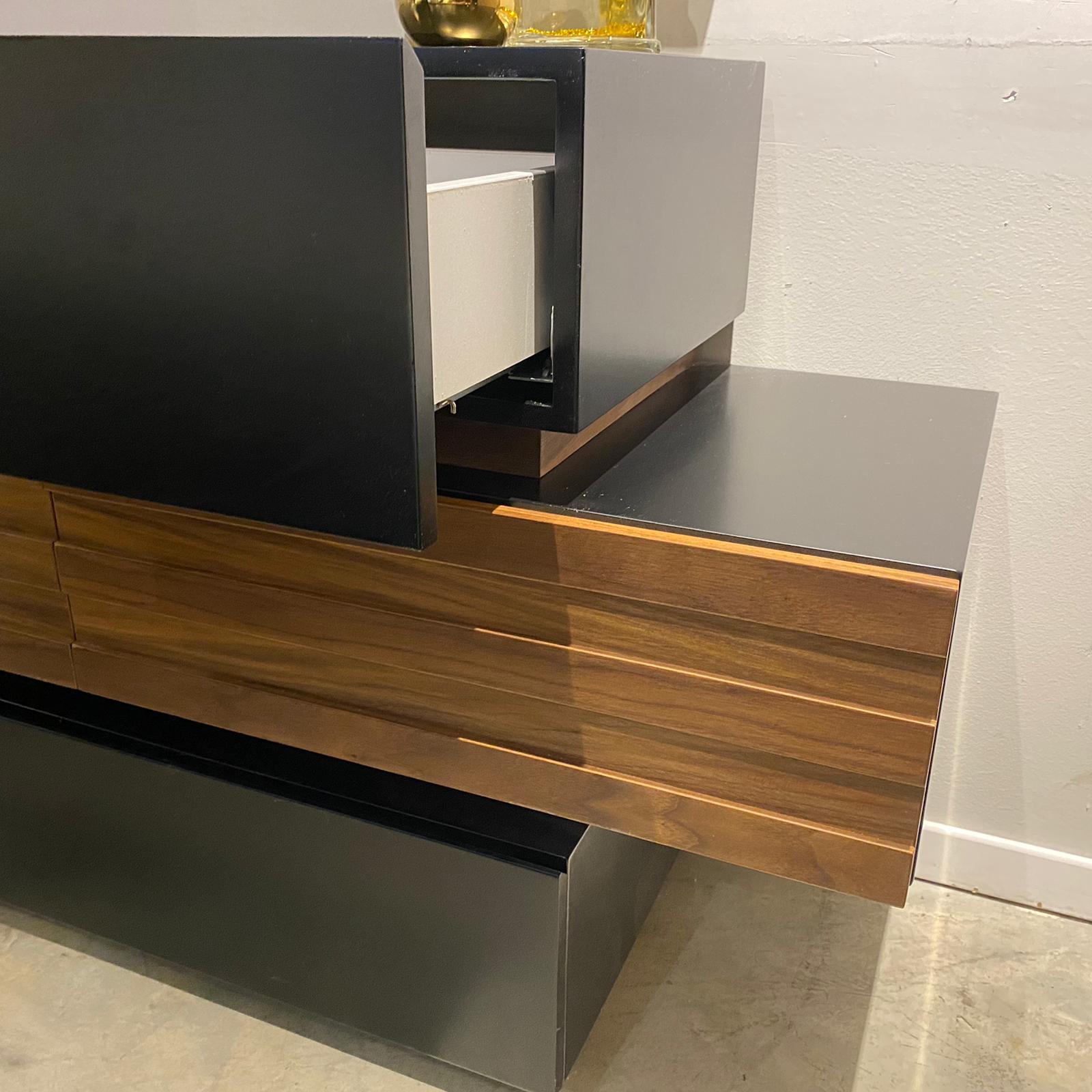 קומודה דגם פנמה קומודה דגם פנמה