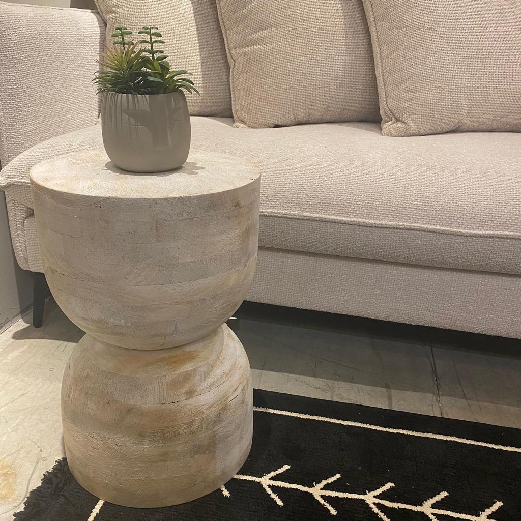 שולחן צד דגם ווד עץ שיטה מולבן שולחן צד דגם ווד עץ שיטה מולבן