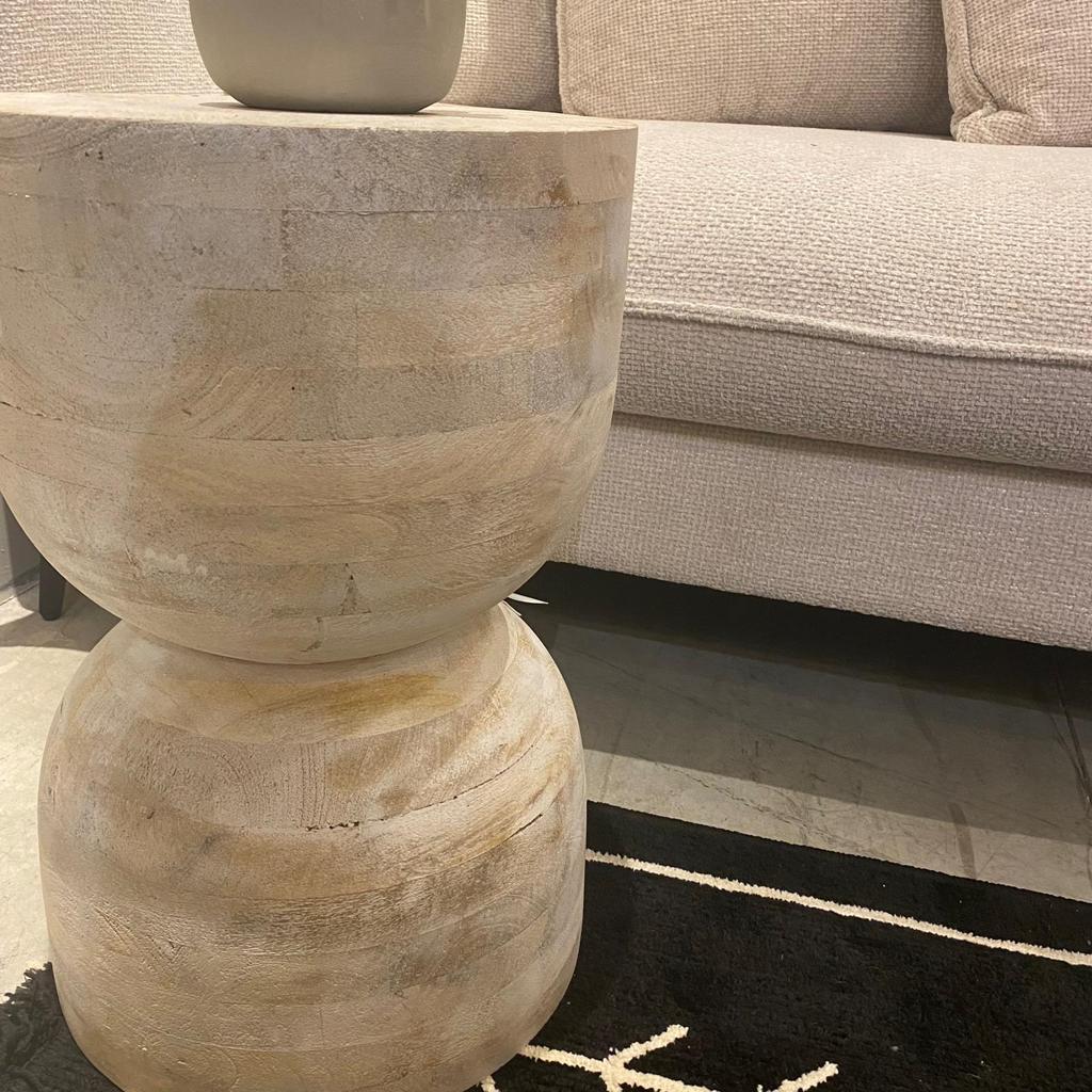 שולחן צד דגם ווד עץ שיטה מולבן שולחן צד דגם ווד עץ שיטה מולבן