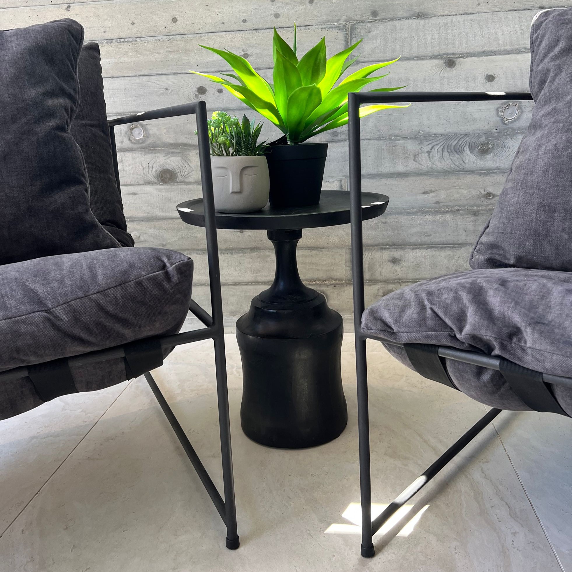 שולחן צד דגם ווד קלאסיק שחור עץ מנגו שולחן צד דגם ווד קלאסיק שחור עץ מנגו