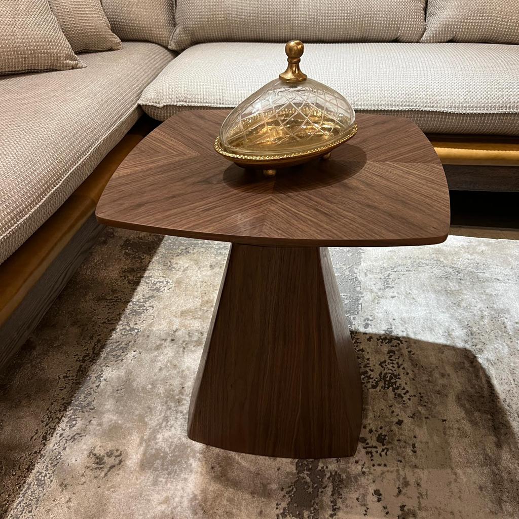 שולחן צד מרובע אגוז אמריקאי 50/50 דגם ווד קימי