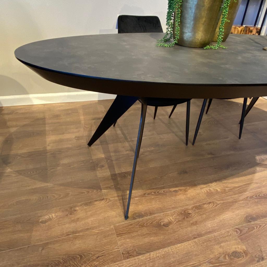 שולחן פינת אוכל דגם אובלי שולחן פינת אוכל דגם אובלי