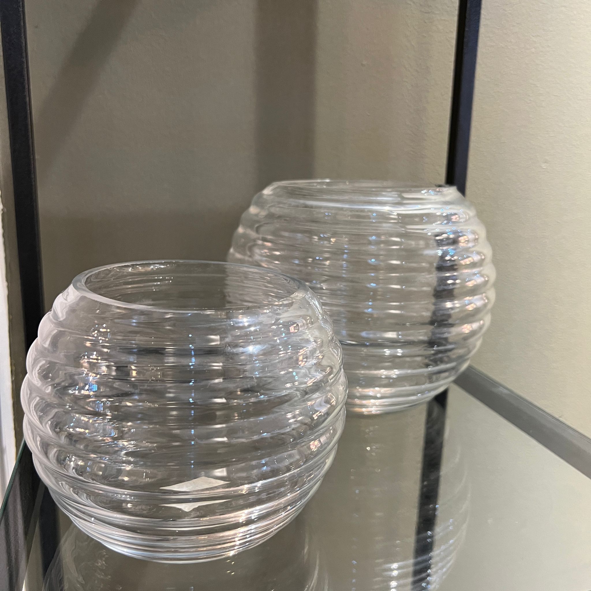 כד זכוכית שקופה פסים כד זכוכית שקופה פסים