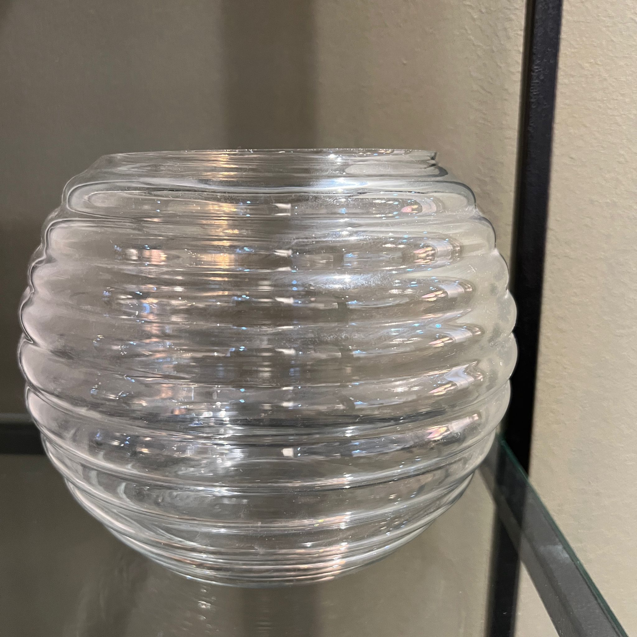 כד זכוכית שקופה פסים כד זכוכית שקופה פסים