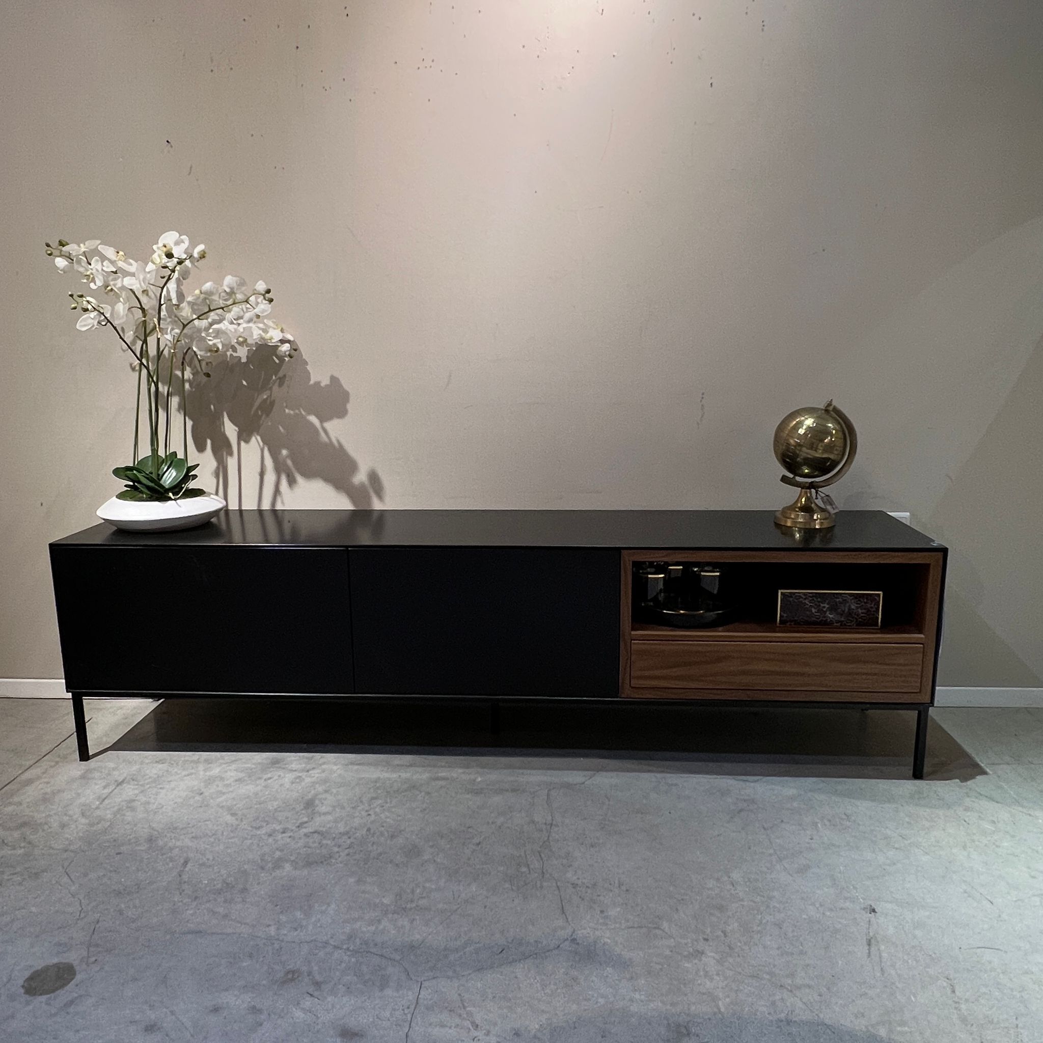 מזנון דגם אופוריה מזנון דגם אופוריה