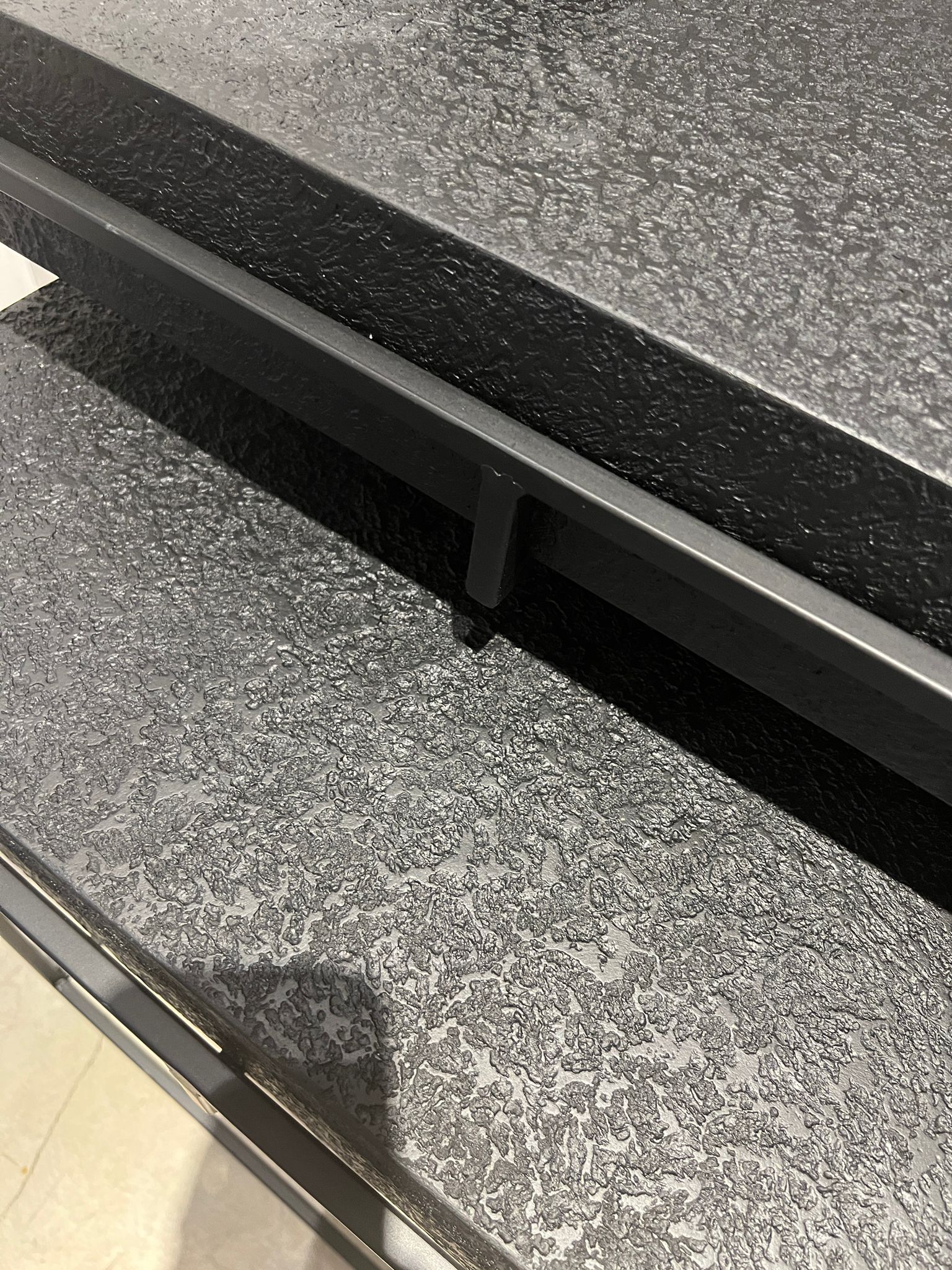 קונסולה שחור בטון פינות מעוגלות דגם רוני קטן קונסולה שחור בטון פינות מעוגלות דגם רוני קטן