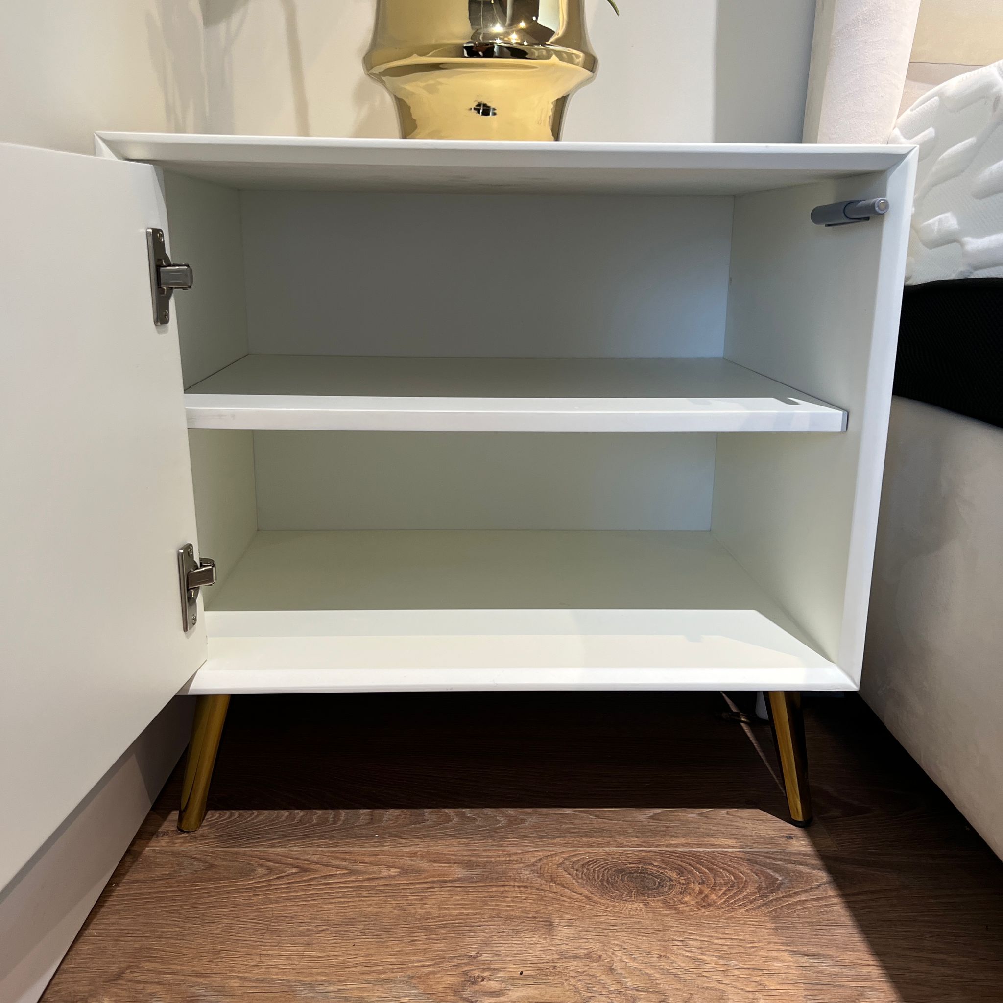 שידת צד דגם דיימונד שידת צד דגם דיימונד