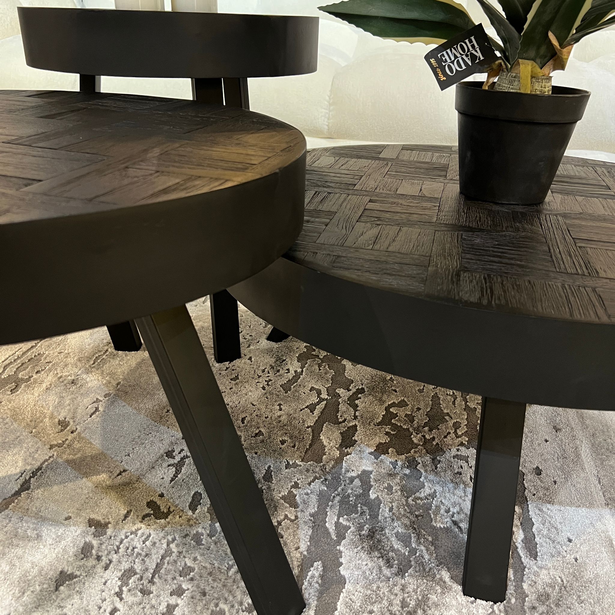 סט 3 שולחנות סלון פישבון שחור דגם רוני סט 3 שולחנות סלון פישבון שחור דגם רוני