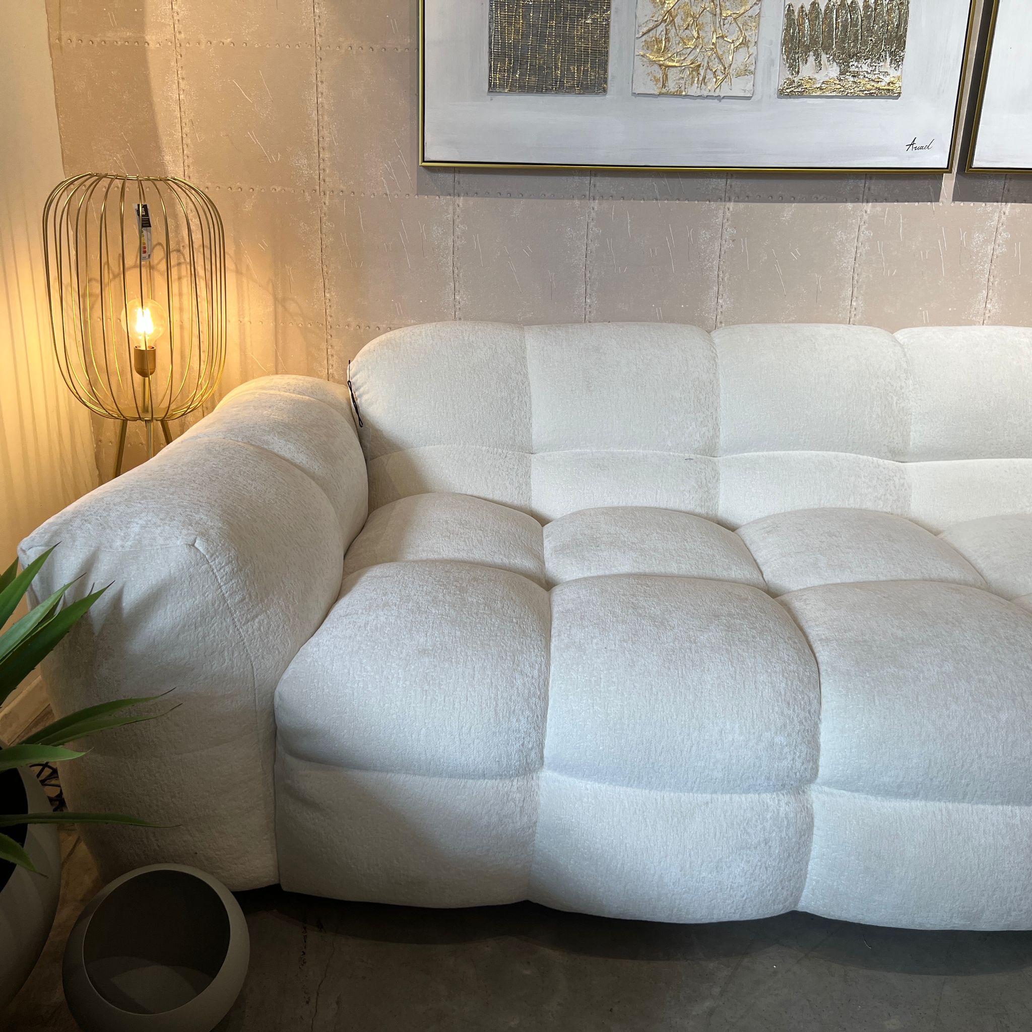 ספה מעוצבת יוקרתית תיפורי ריבועים דגם אורטל ניו ספה מעוצבת יוקרתית תיפורי ריבועים דגם אורטל ניו