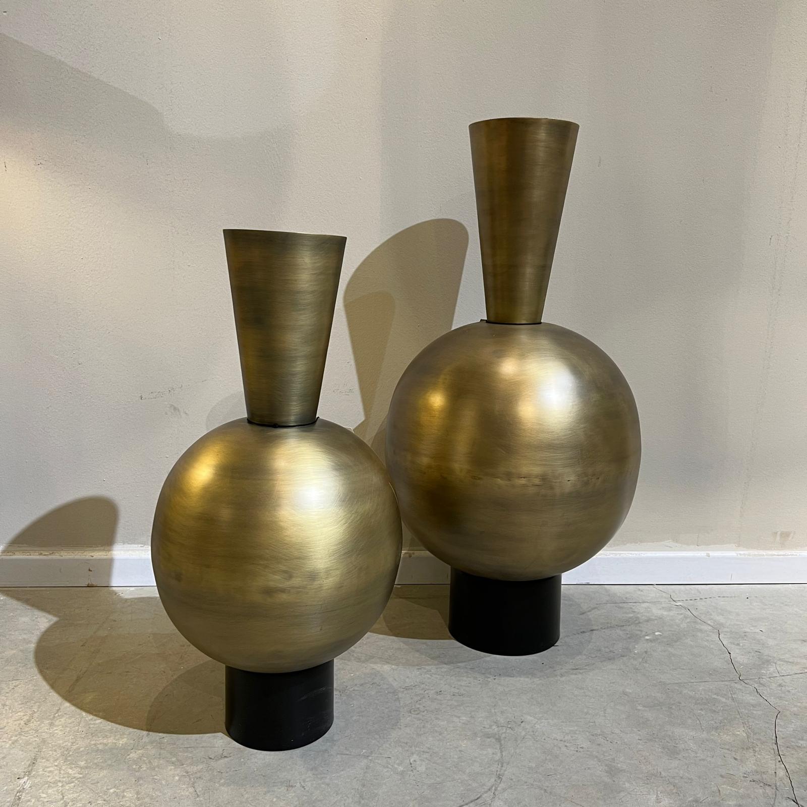 כד מתכת קונוס זהב דגם ראבי כד מתכת קונוס זהב דגם ראבי