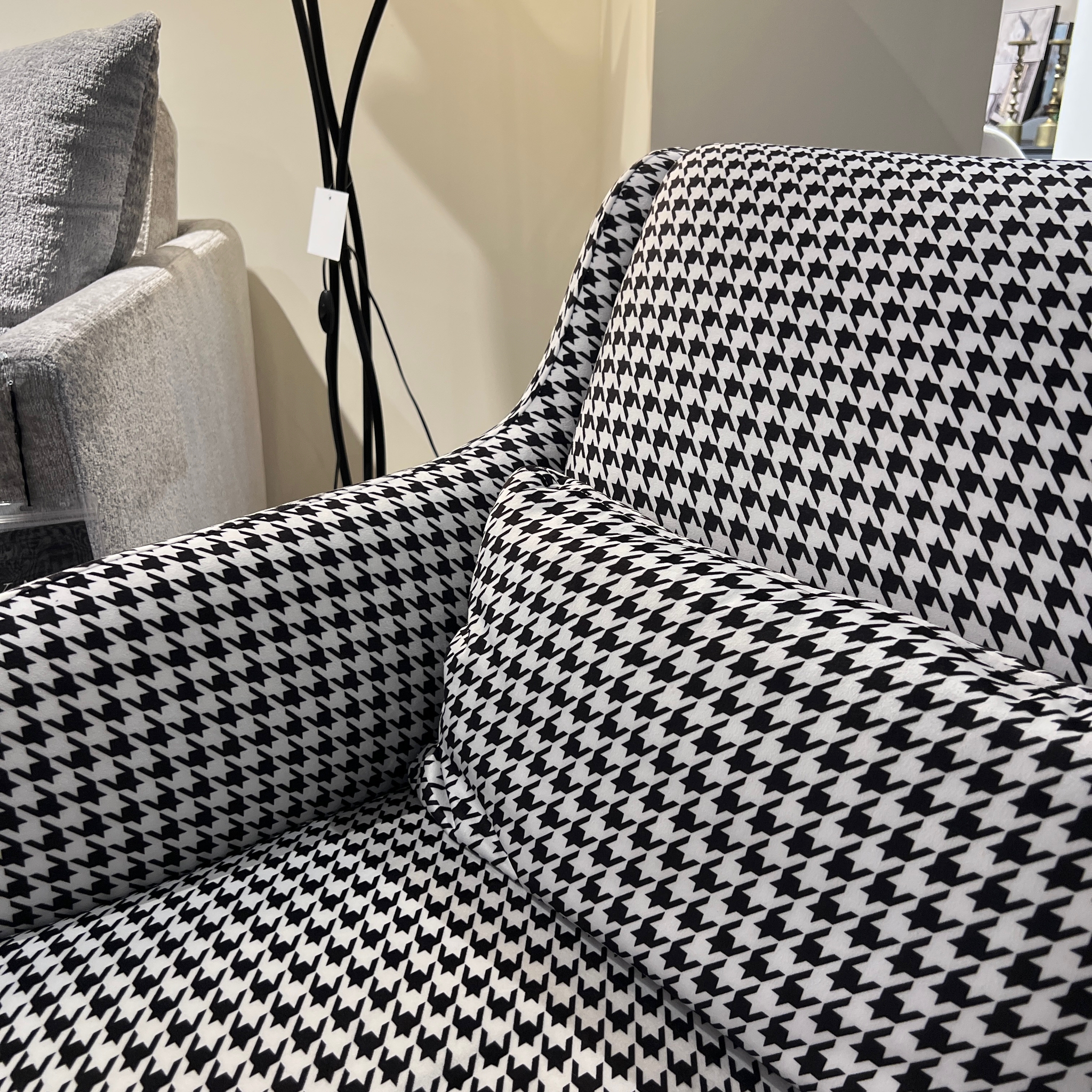 כורסא מודרנית דגם ליאו כורסא מודרנית דגם ליאו