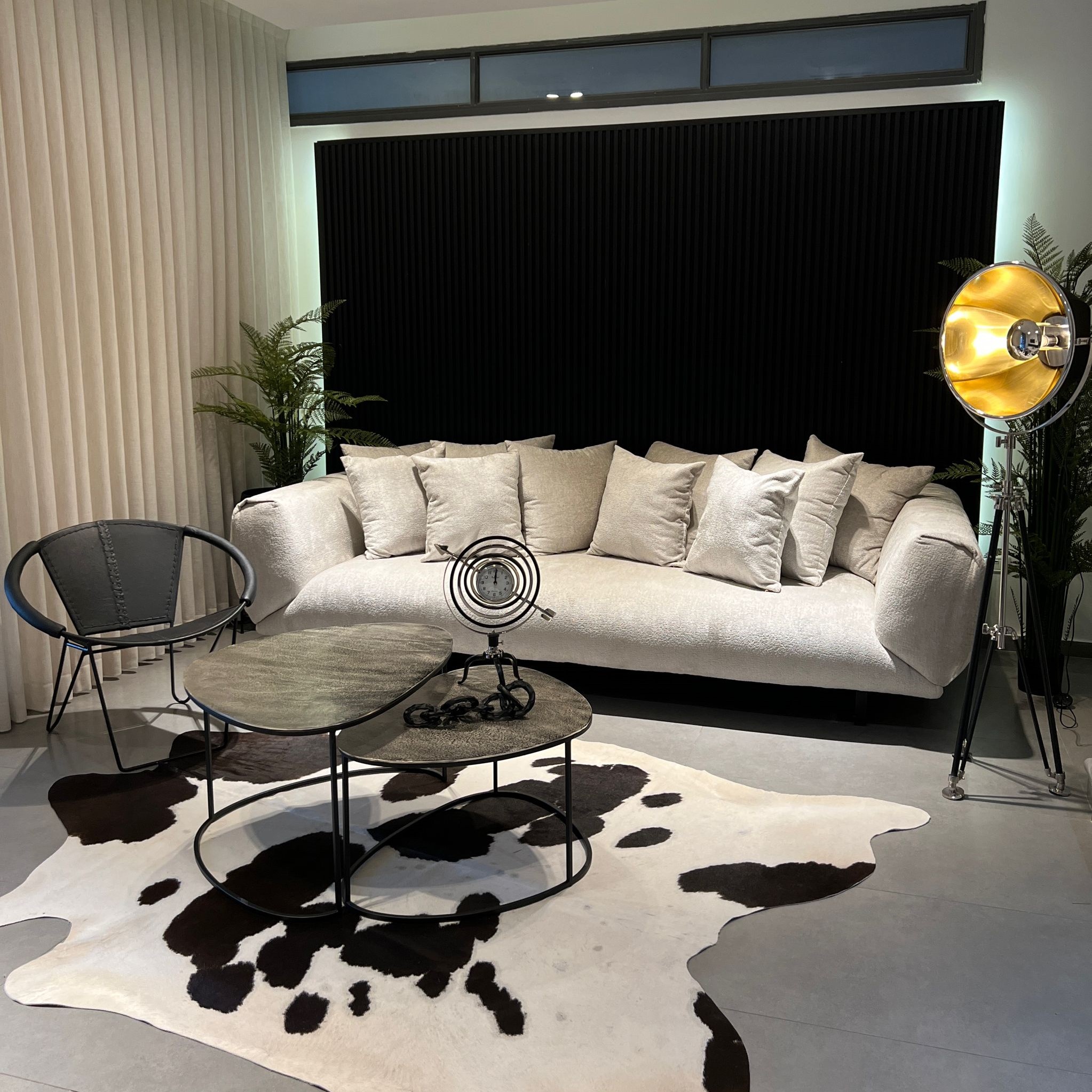 ספה דגם פאלקון ספה דגם פאלקון