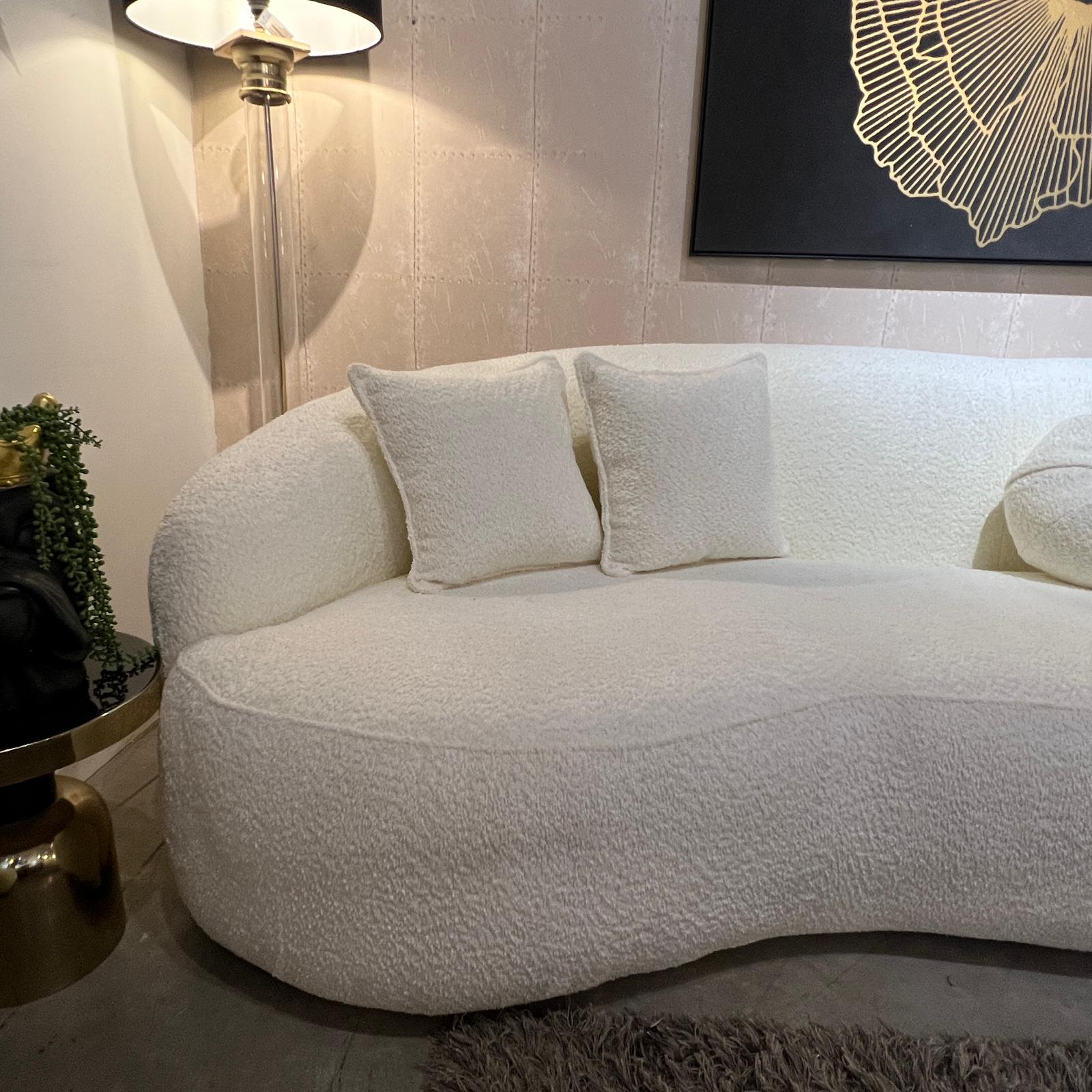 ספה מודרנית מעוגלת דגם אדנה ספה מודרנית מעוגלת דגם אדנה