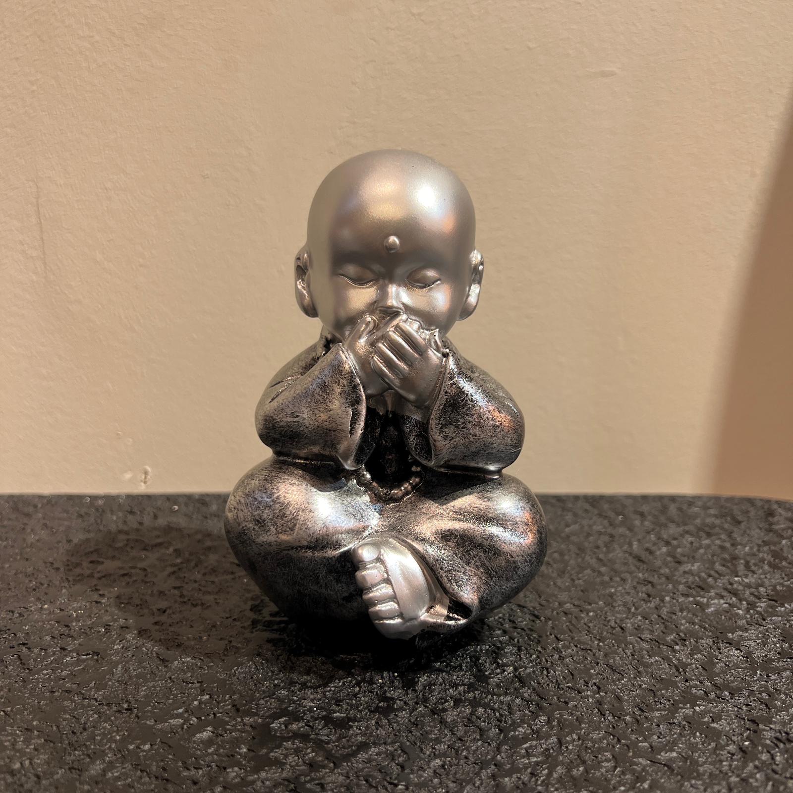 פסל בודהה ילד כסף קטן פסל בודהה ילד כסף קטן