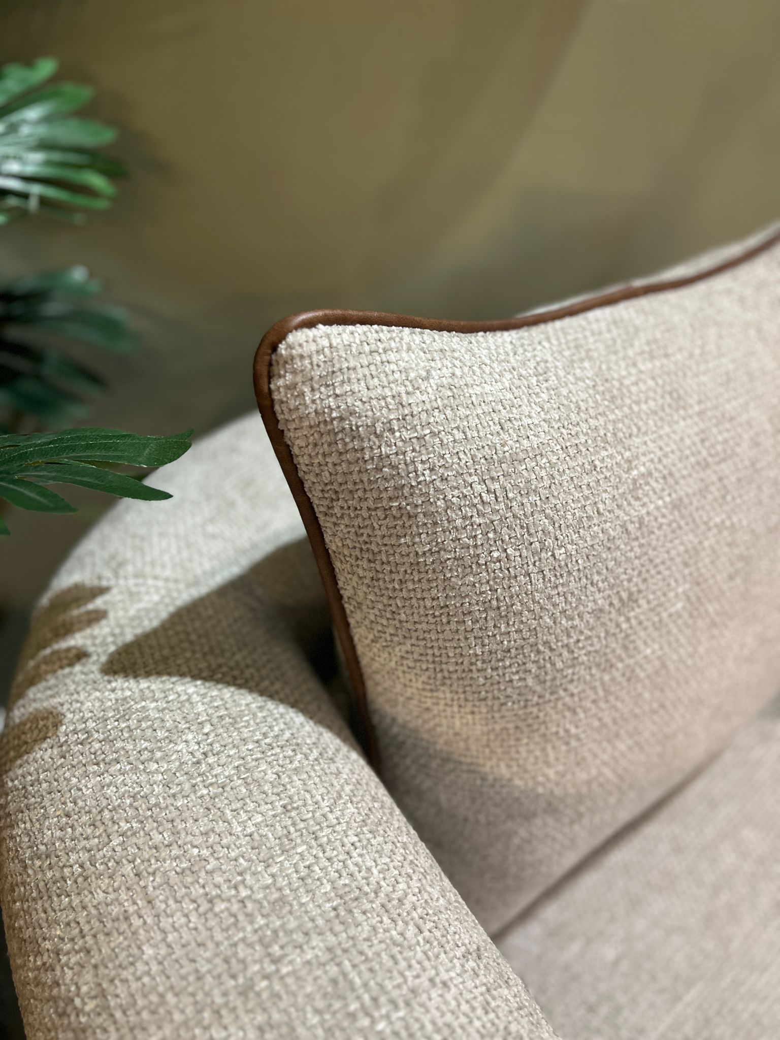 כורסא מעוצבת דגם לפייט כורסא מעוצבת דגם לפייט