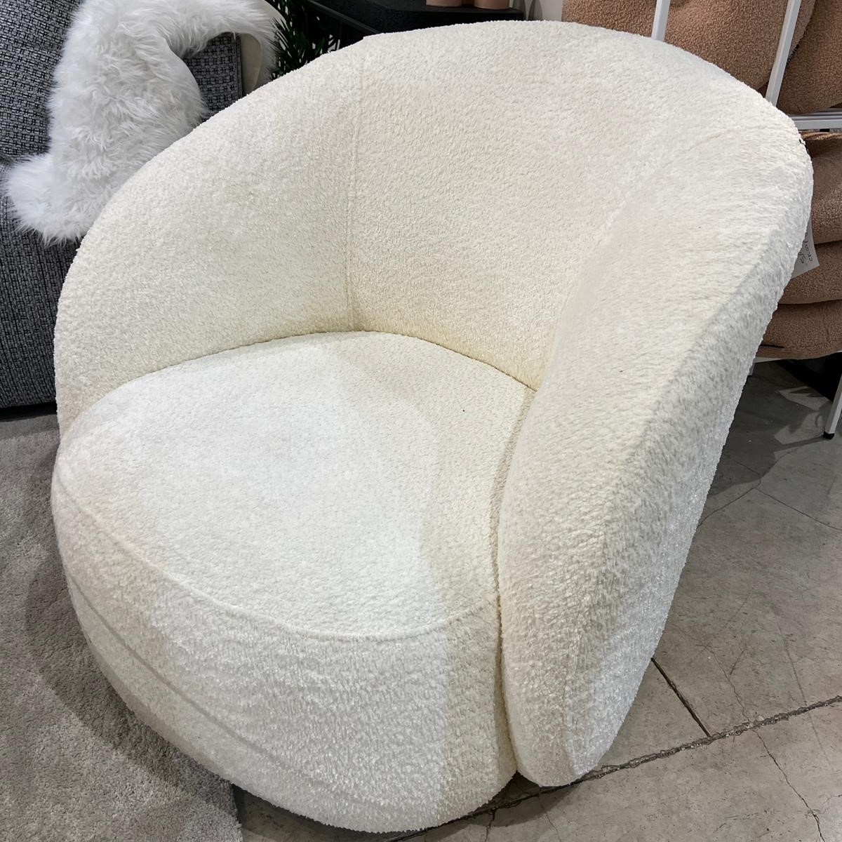 כורסא מעוגלת דגם בלגיה כורסא מעוגלת דגם בלגיה