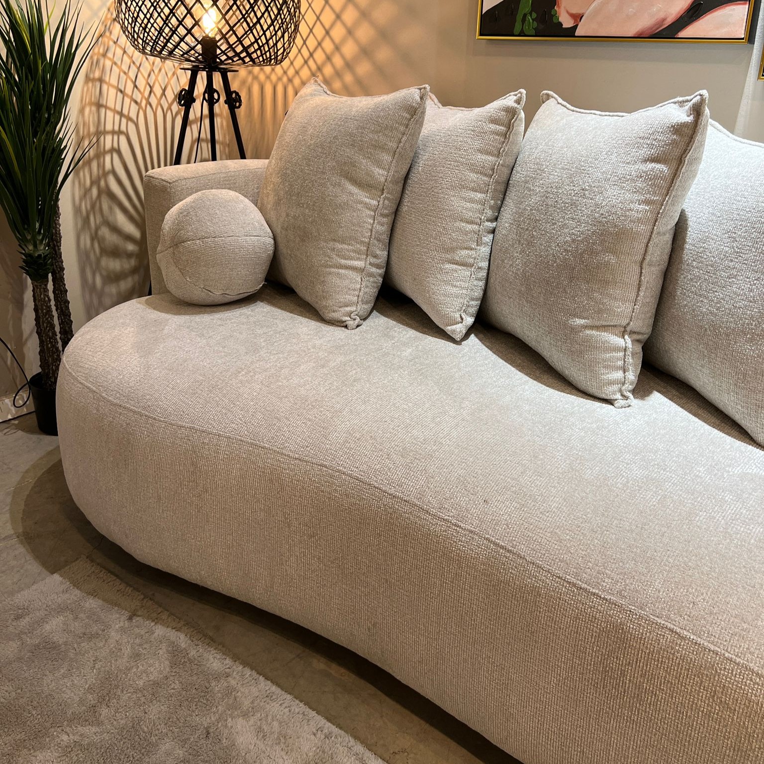 ספה בעיצוב מודרני דגם שרה ספה בעיצוב מודרני דגם שרה