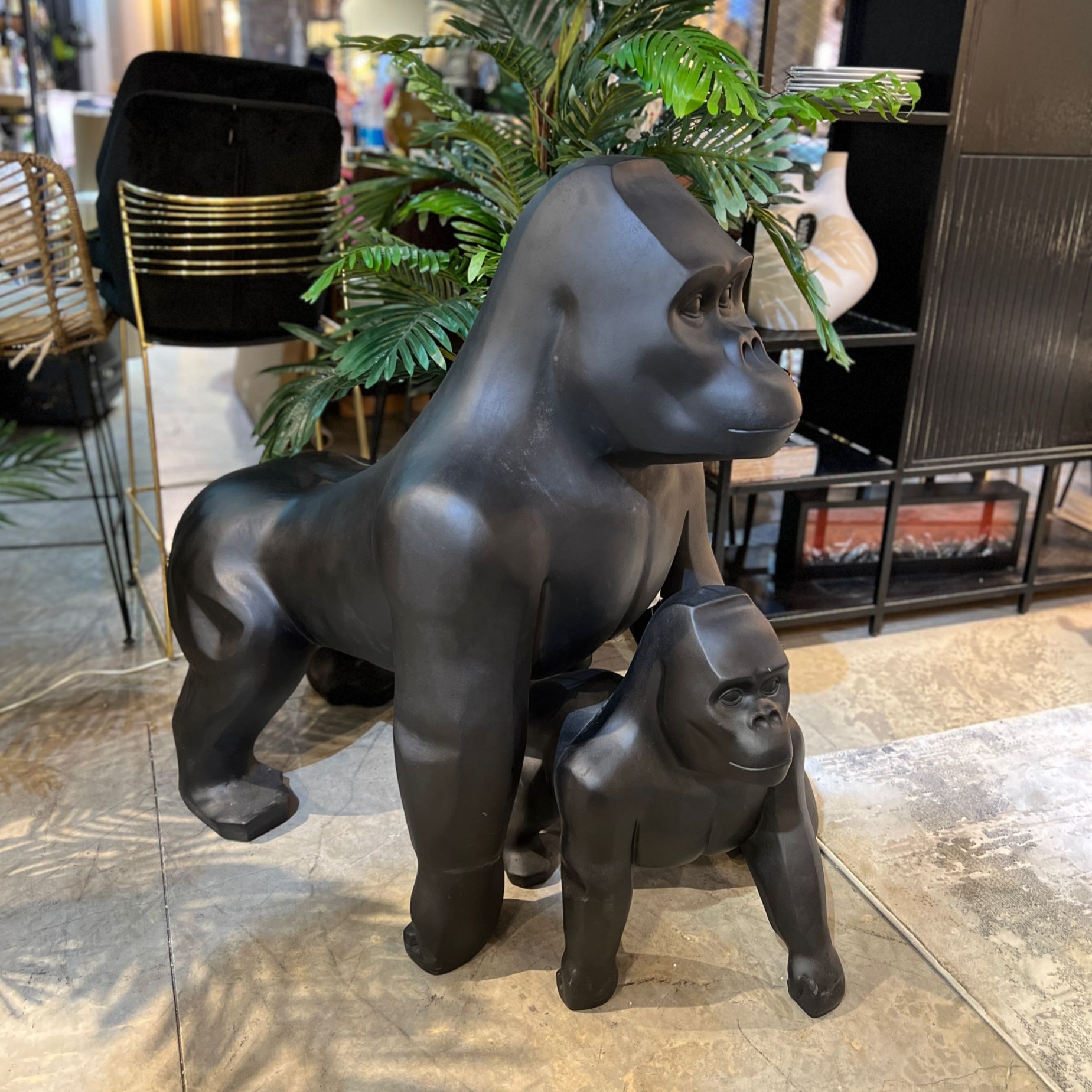 גורילה גורילה