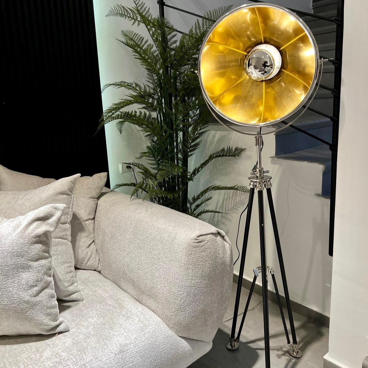 מנורה רצפה סטנד מטריה צלמים שחור ניקל זהב גדולה מנורה רצפה סטנד מטריה צלמים שחור ניקל זהב גדולה