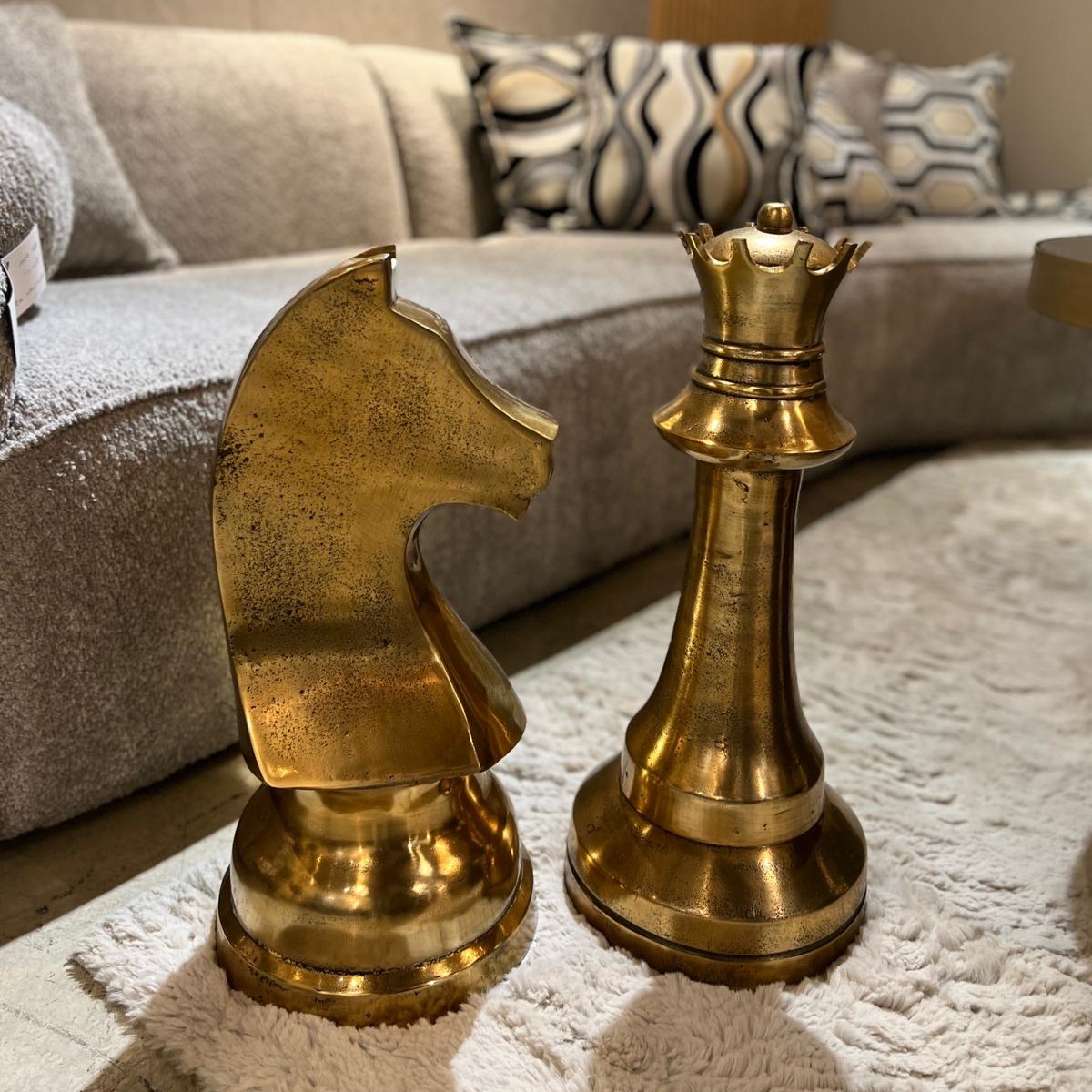 פסל שחמט זהב ענק פסל שחמט זהב ענק