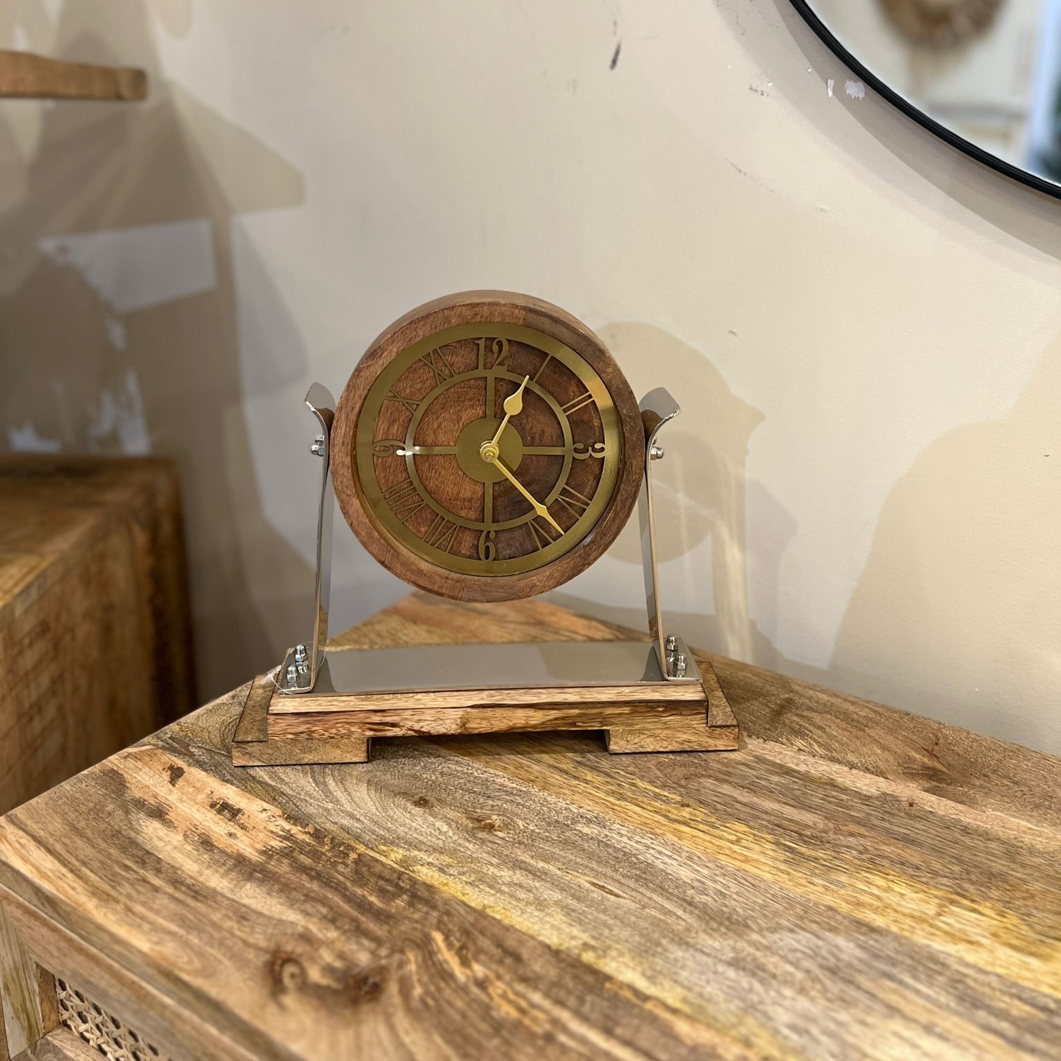 שעון שולחני עץ טבעי מסגרת זהב מעמד כסף עץ שעון שולחני עץ טבעי מסגרת זהב מעמד כסף עץ