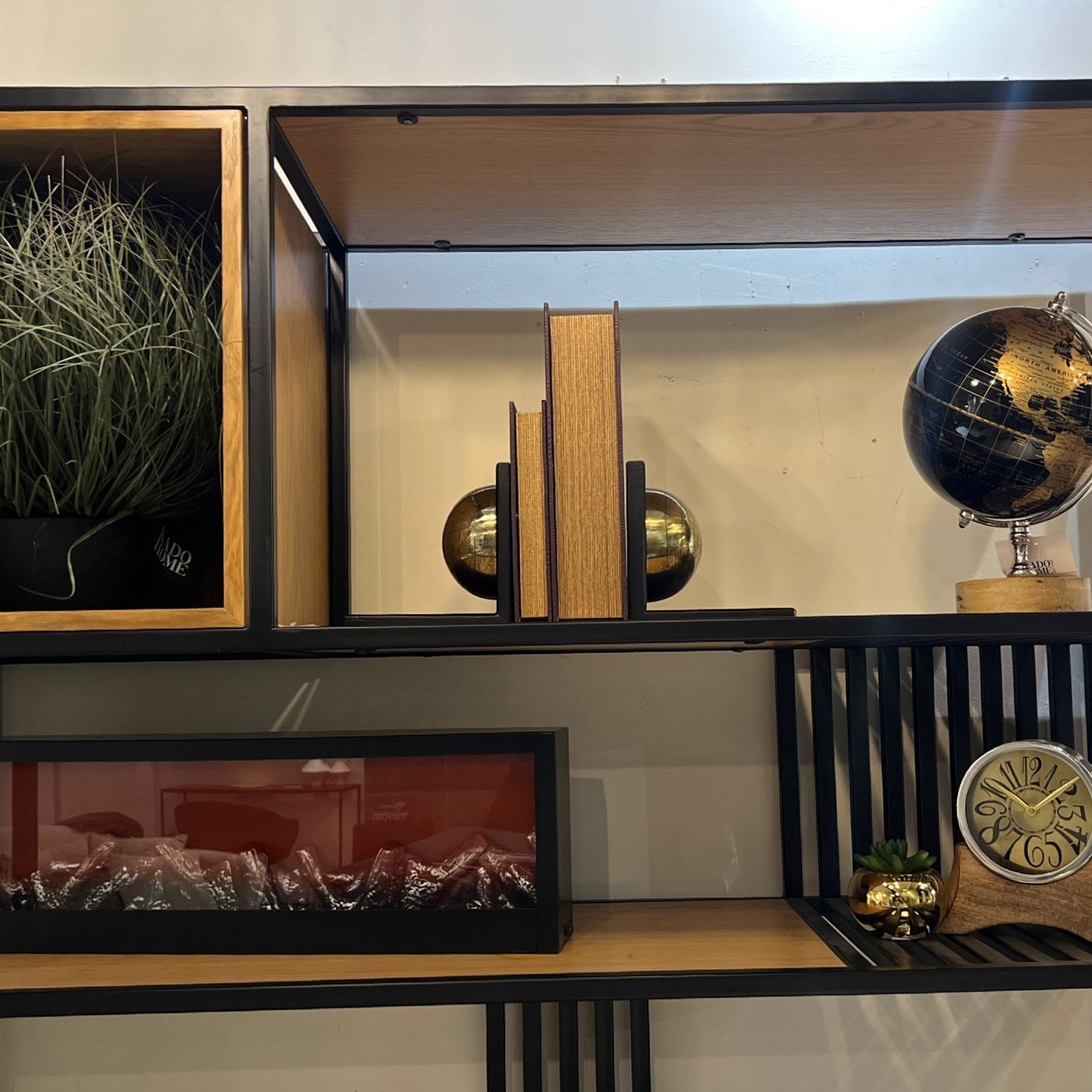 זוג מעמדים תומך ספרים עץ כדור הארץ זוג מעמדים תומך ספרים עץ כדור הארץ