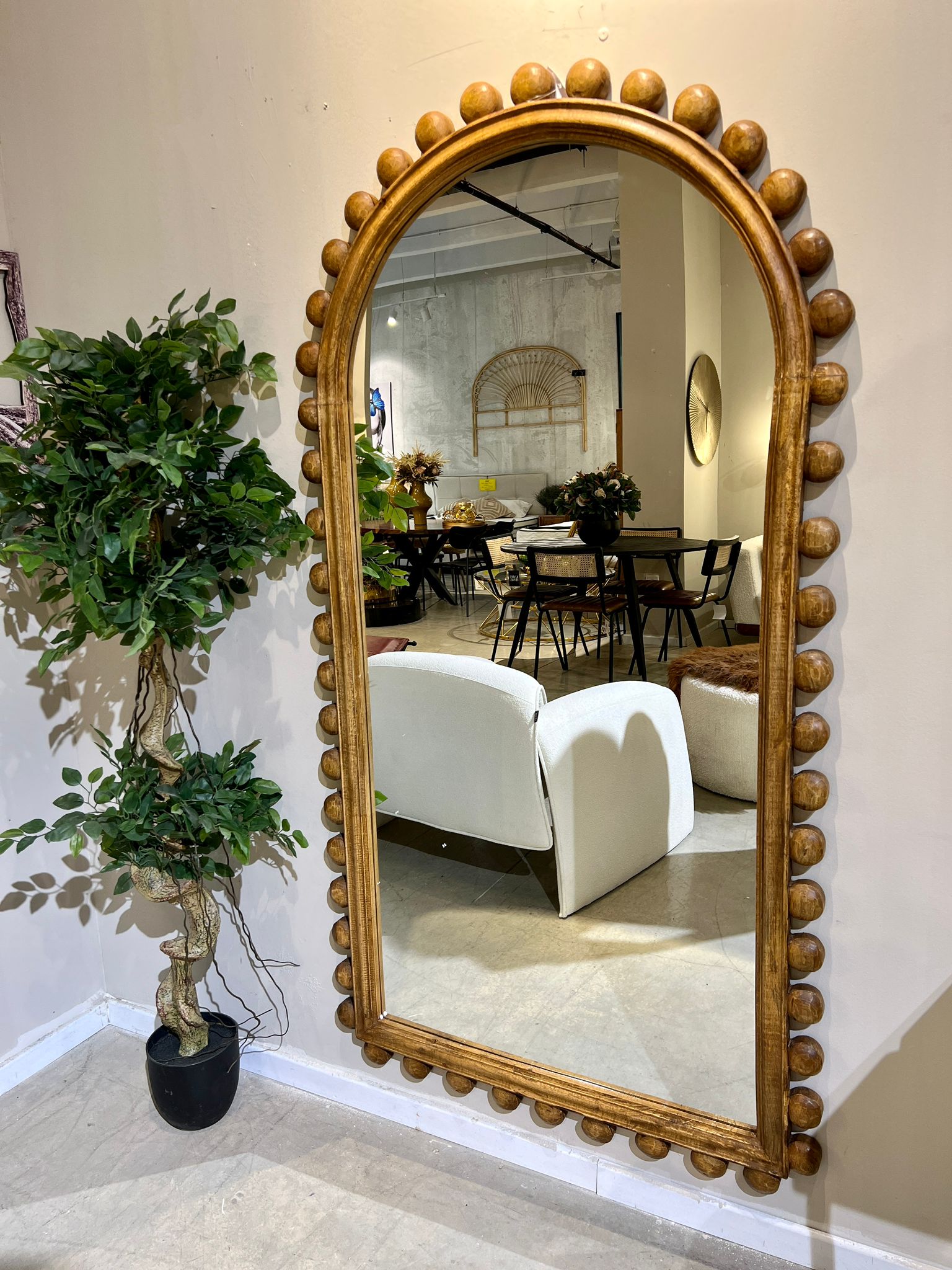 מראה מלבנית ראש עגול