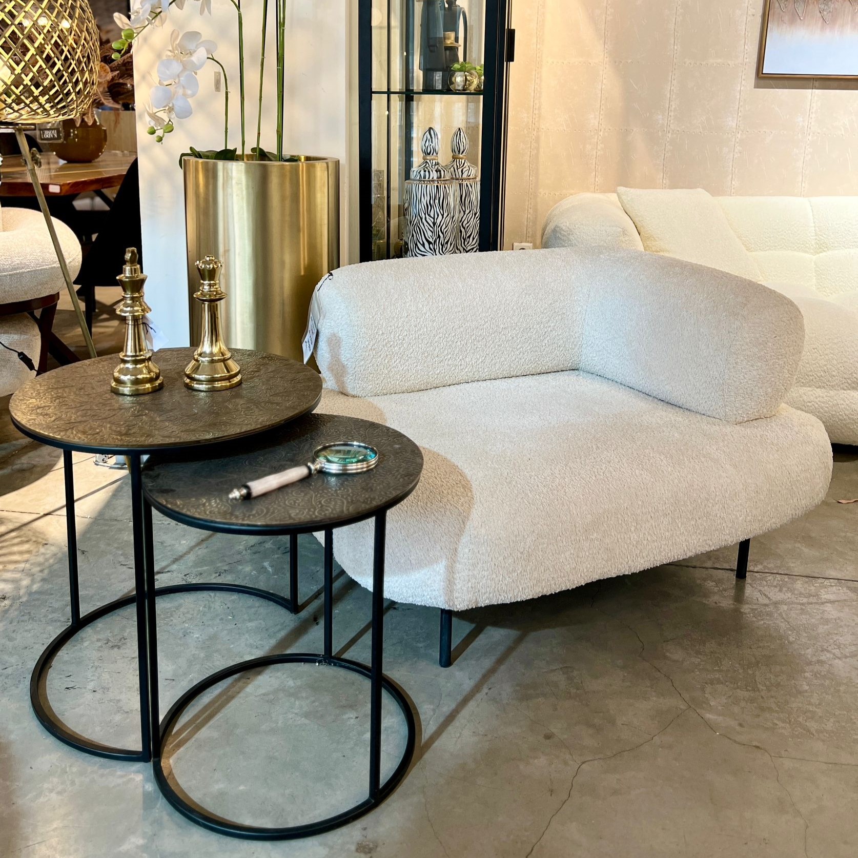 סט שולחנות זהב עגולים זהב ופיוטר