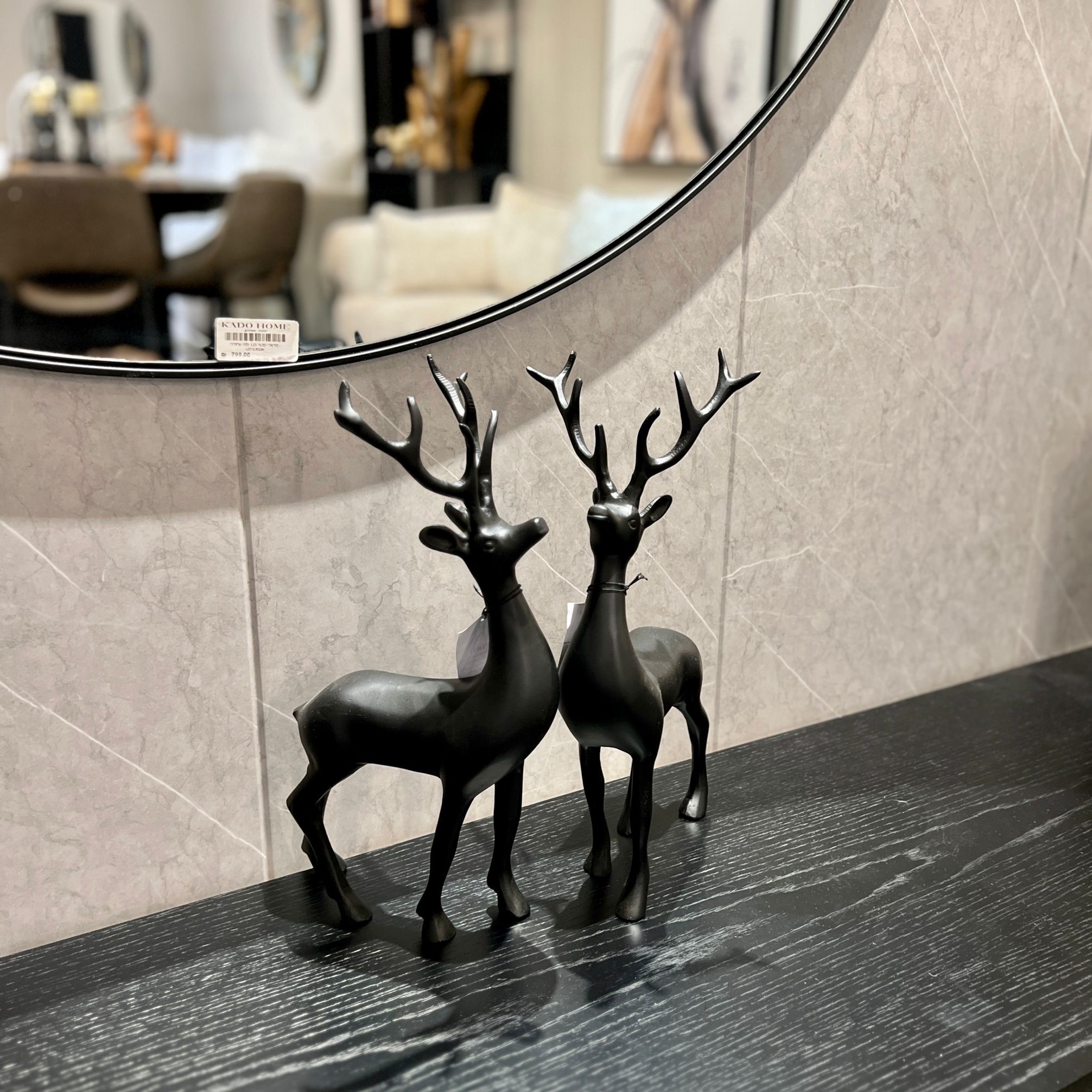 פסל אייל מתכת שחור