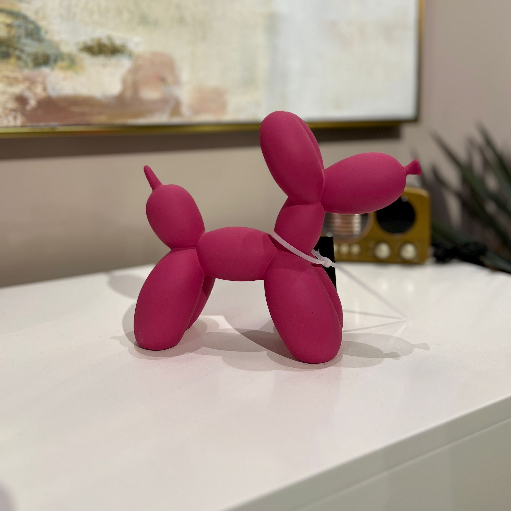 פסל כלב בלון ורוד פסל כלב בלון ורוד