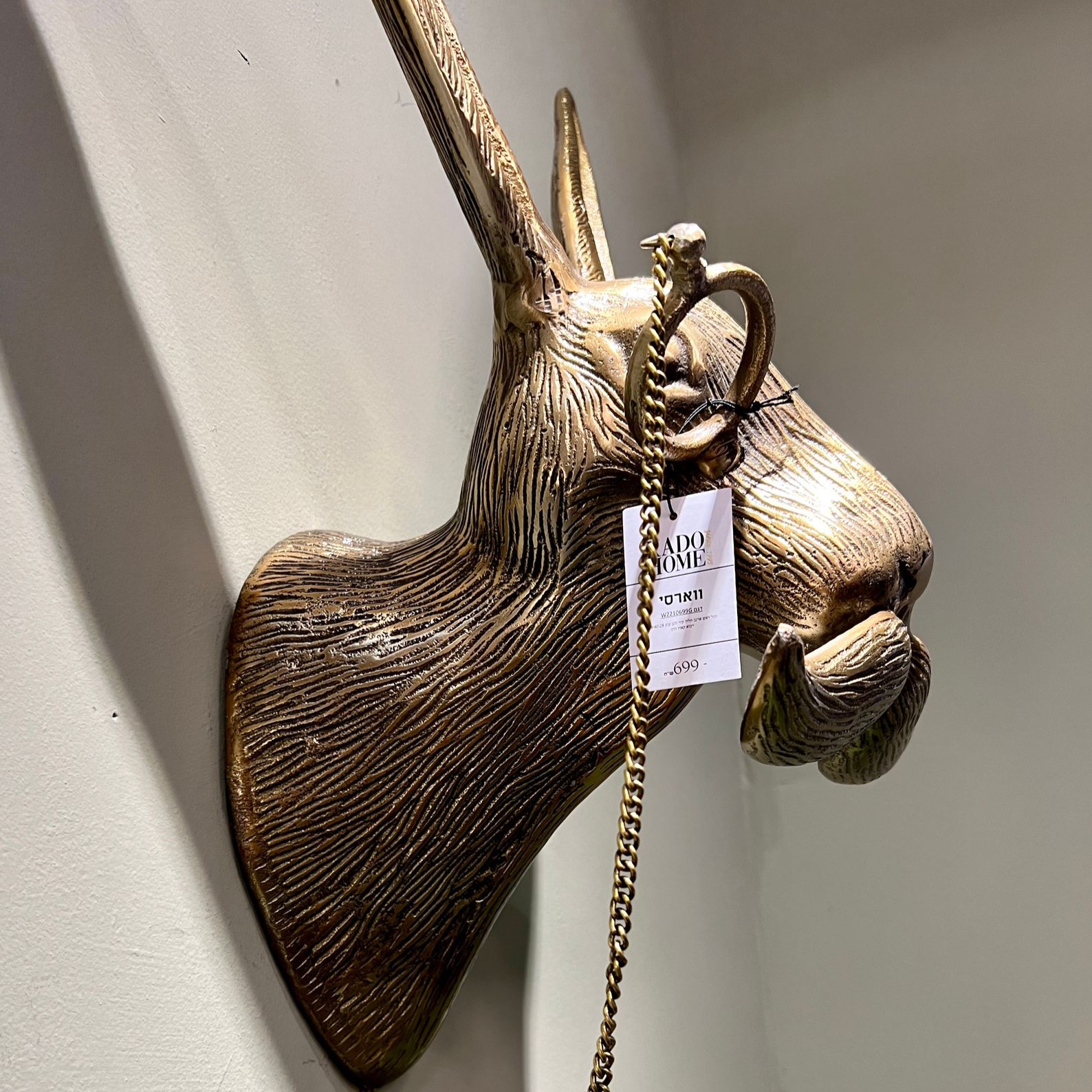 פסל ראש ארנב תליה קיר זהב ענק פסל ראש ארנב תליה קיר זהב ענק